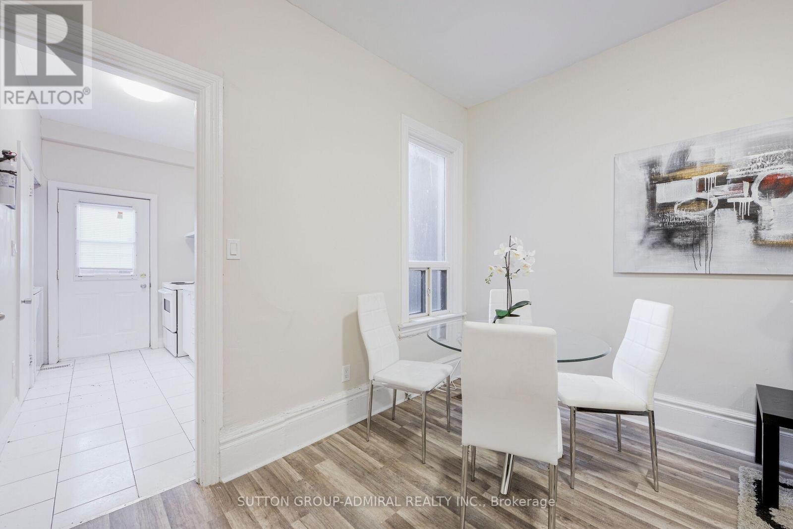 Upper - 1934 Queen Street E Property Photo 4