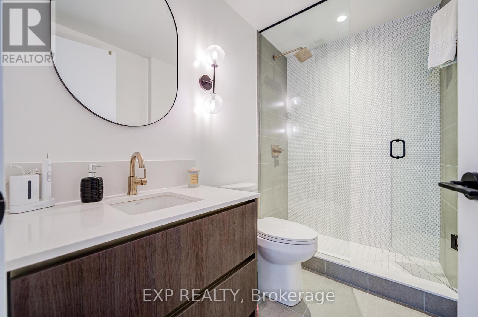 211 - 1285 Queen Street E Property Photo 10