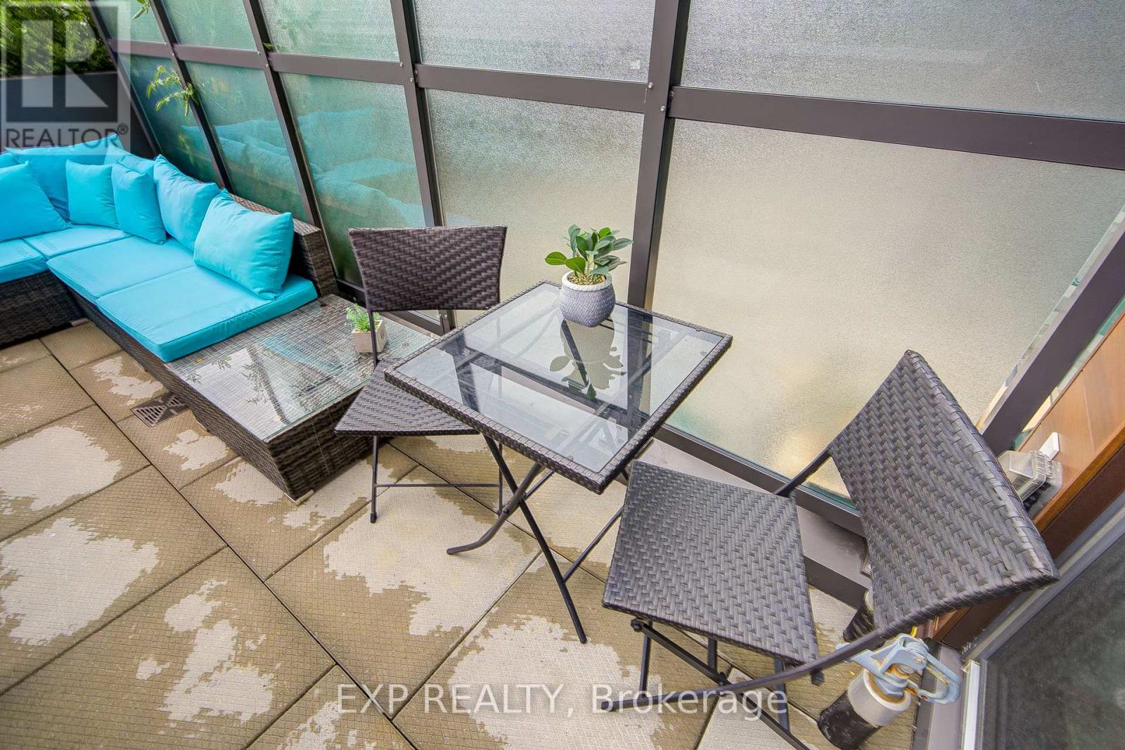 211 - 1285 Queen Street E Property Photo 17