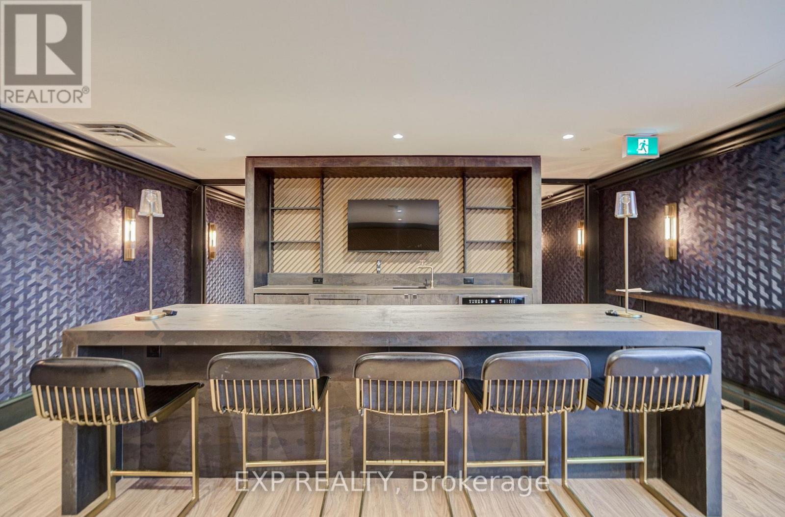 211 - 1285 Queen Street E Property Photo 25