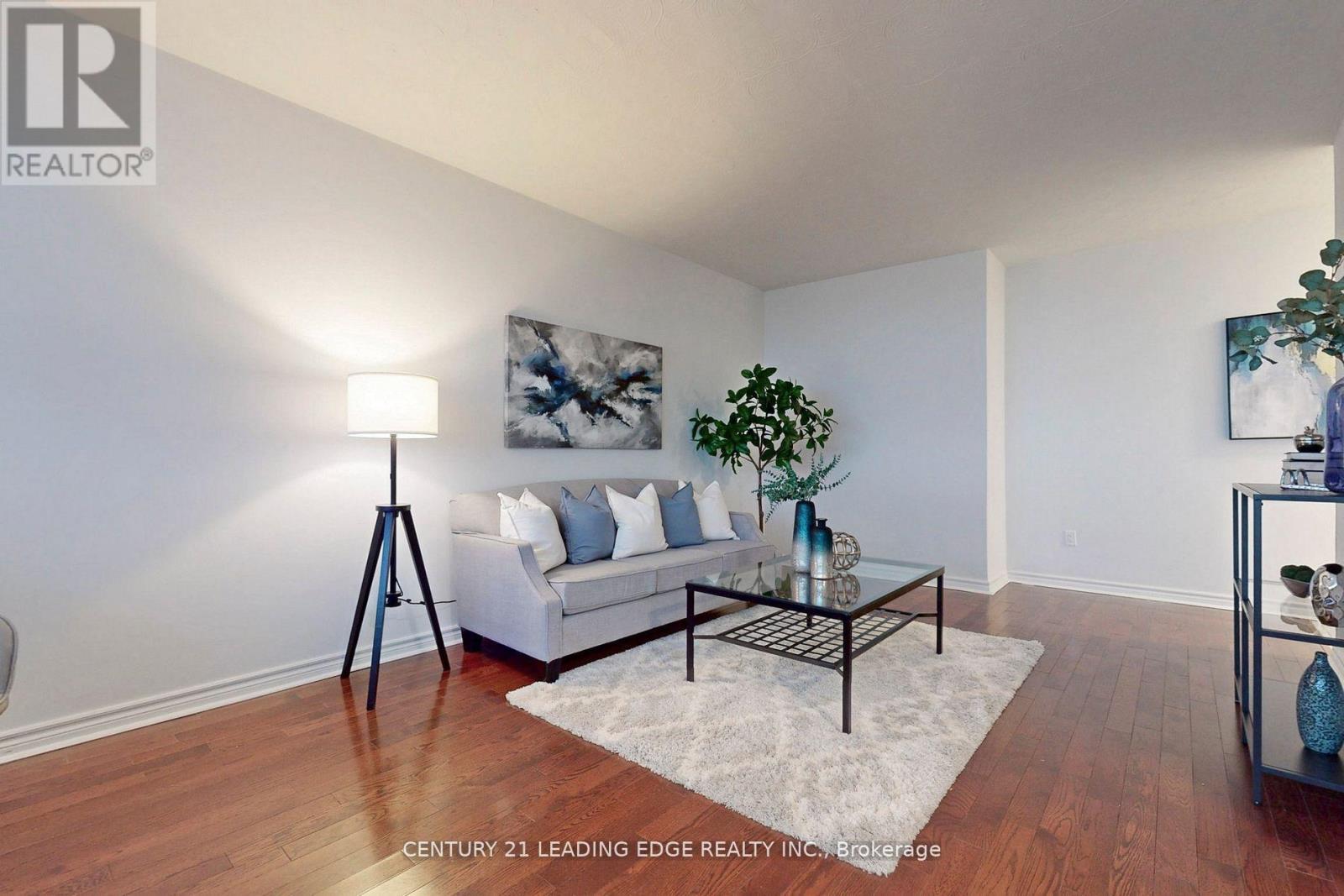 1005 - 2245 Eglinton Avenue E Property Photo 10