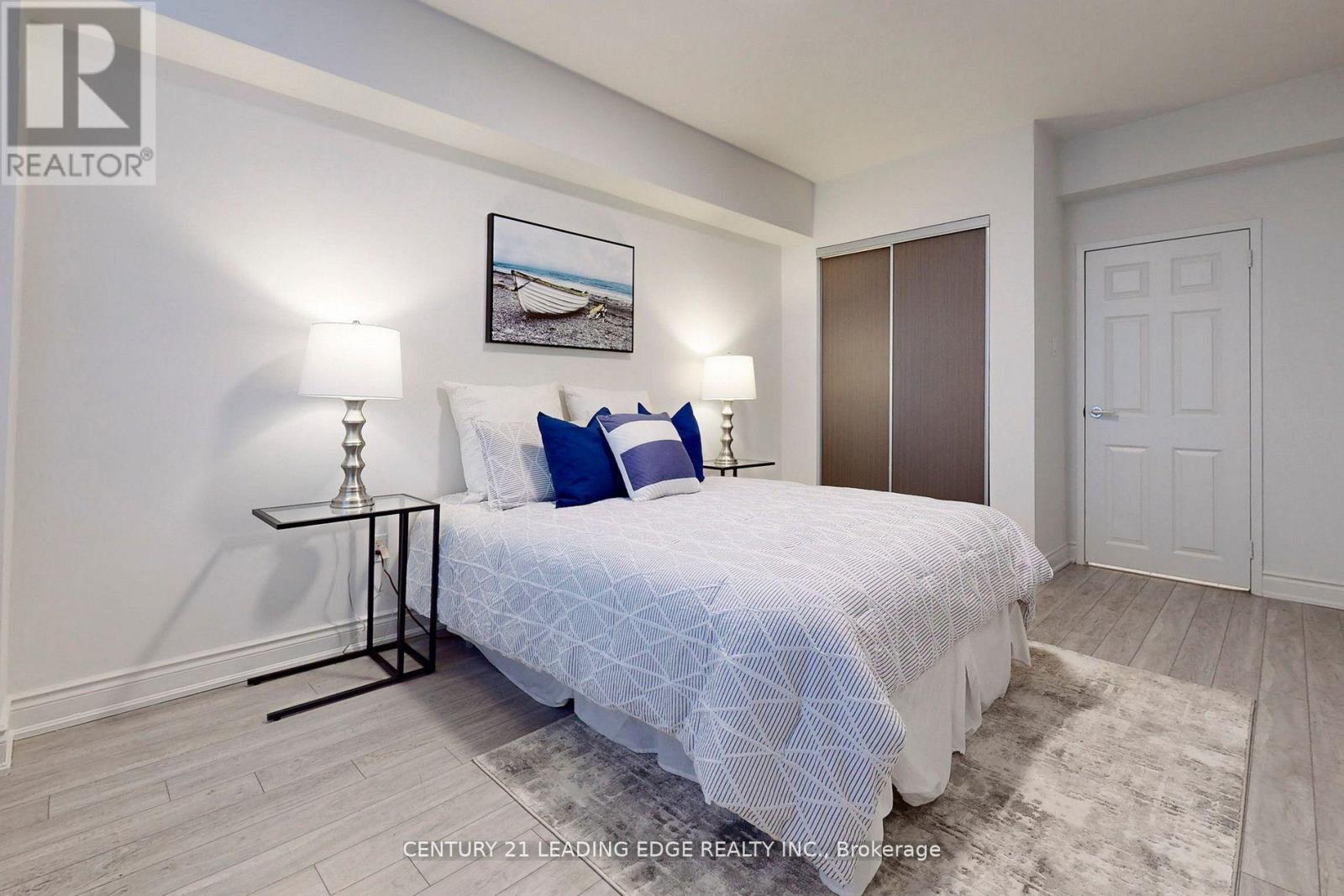 1005 - 2245 Eglinton Avenue E Property Photo 30