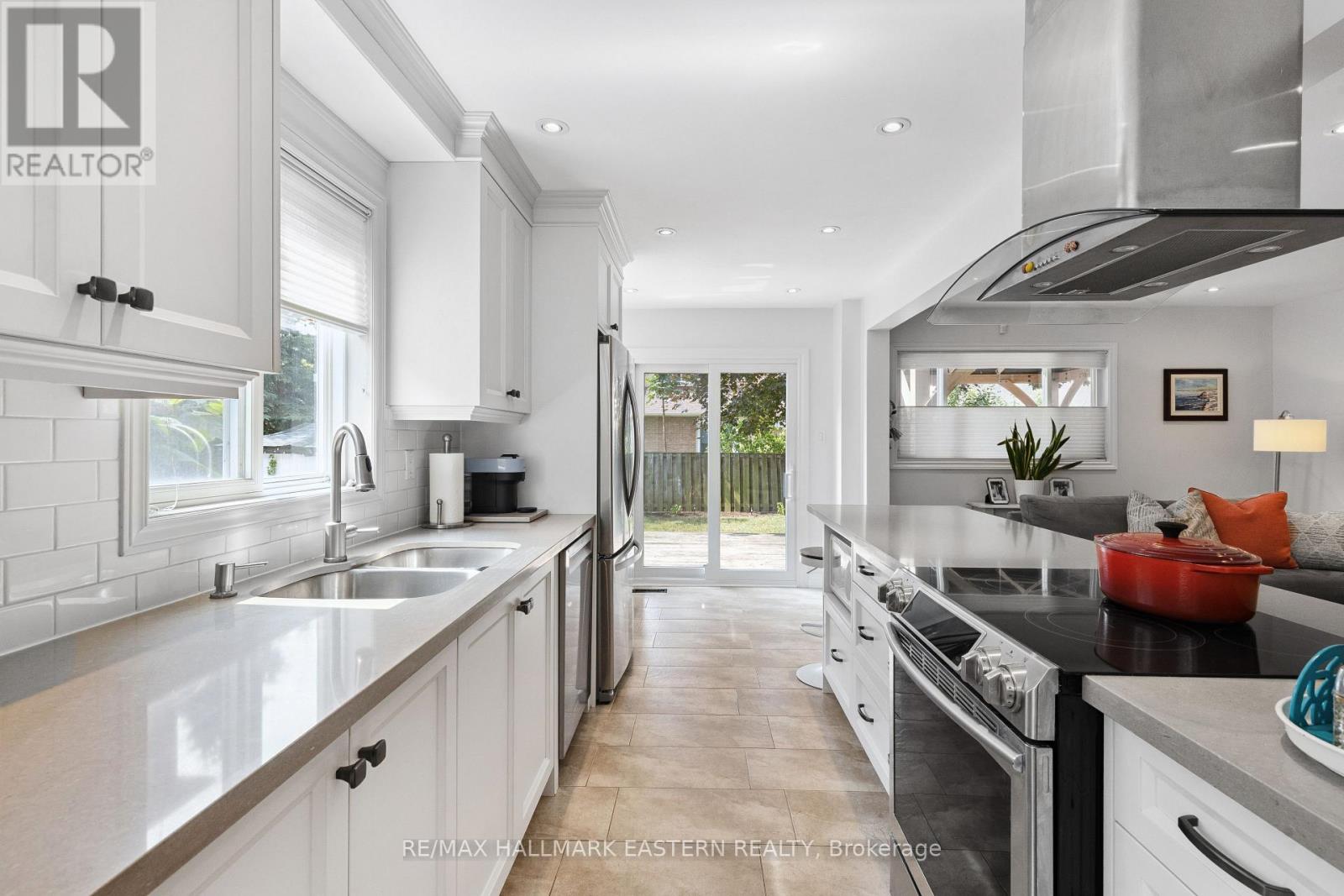 15 Ravenscroft Road Property Photo 20