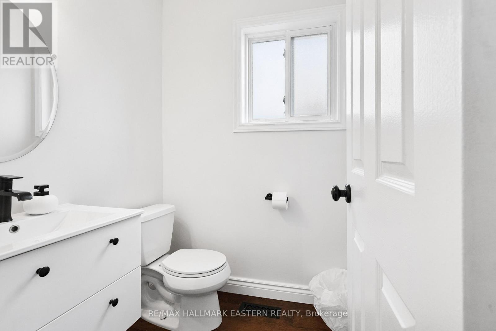 15 Ravenscroft Road Property Photo 22
