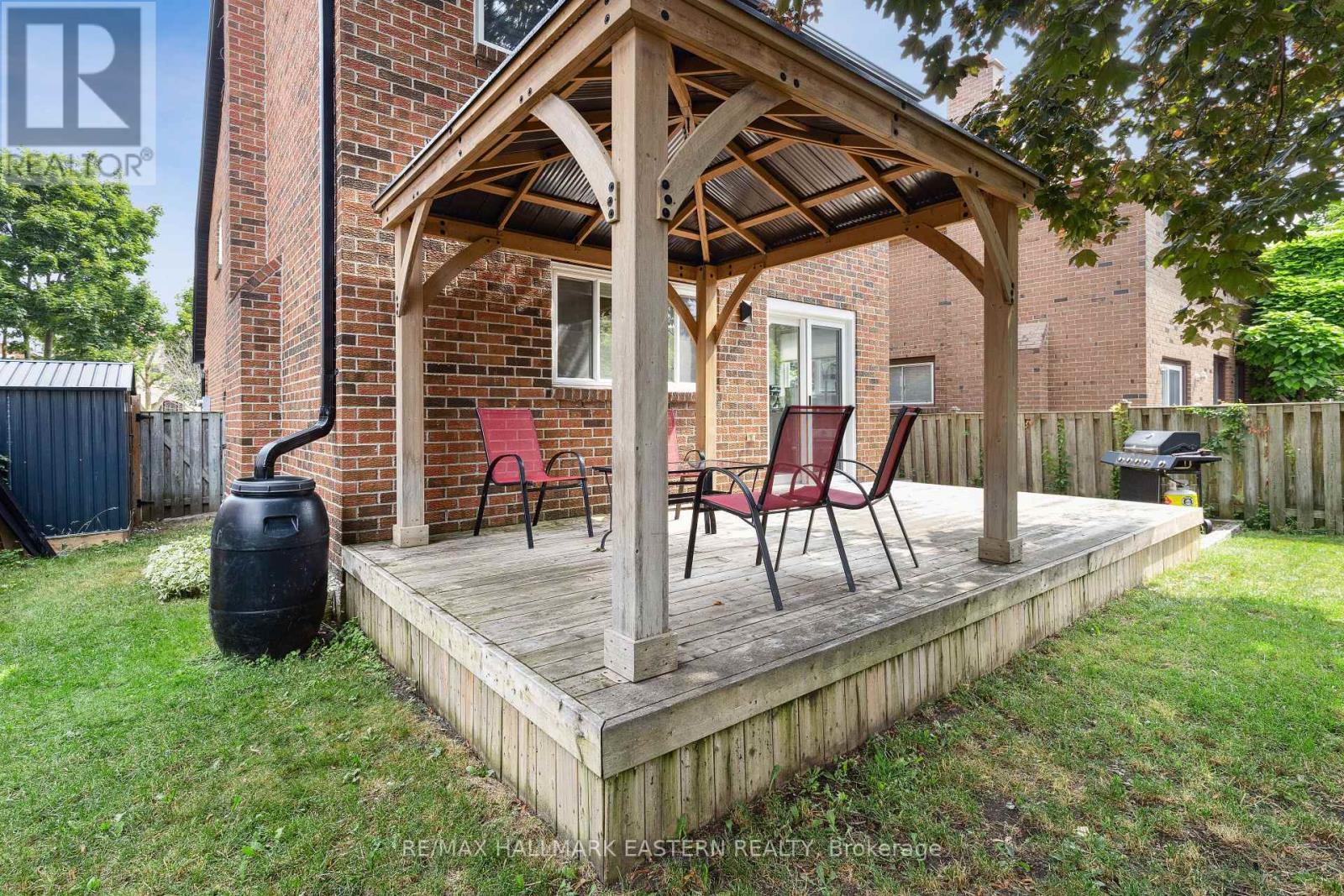 15 Ravenscroft Road Property Photo 45