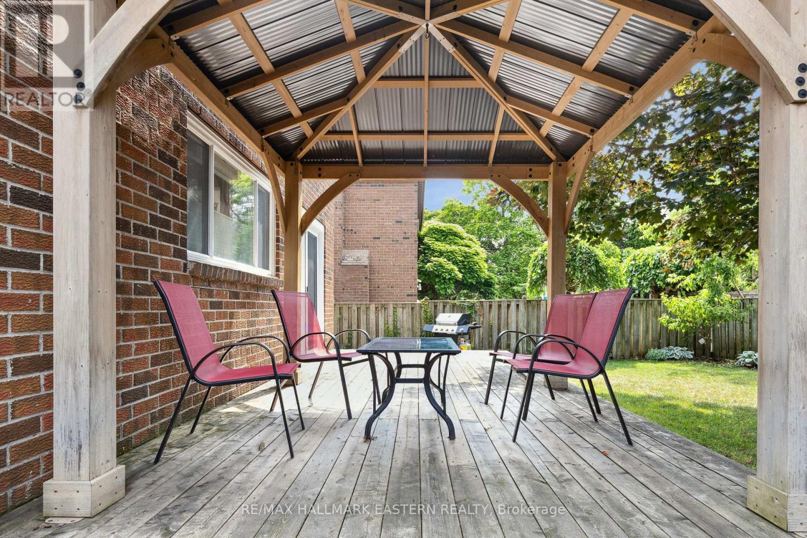 15 Ravenscroft Road Property Photo 46