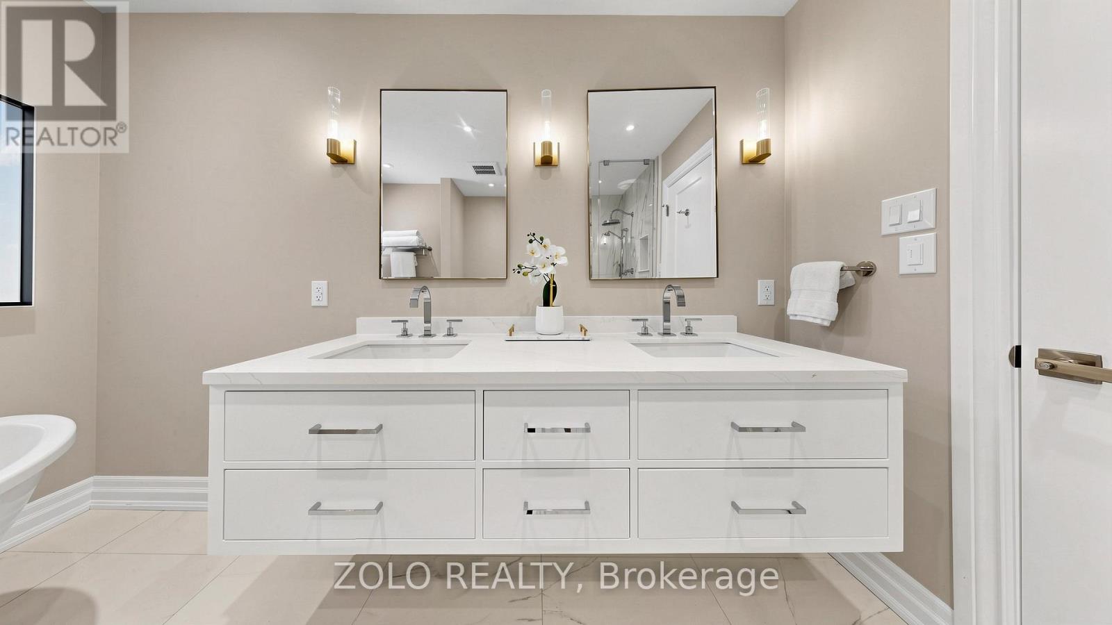 41 Meadowcliffe Drive Property Photo 18