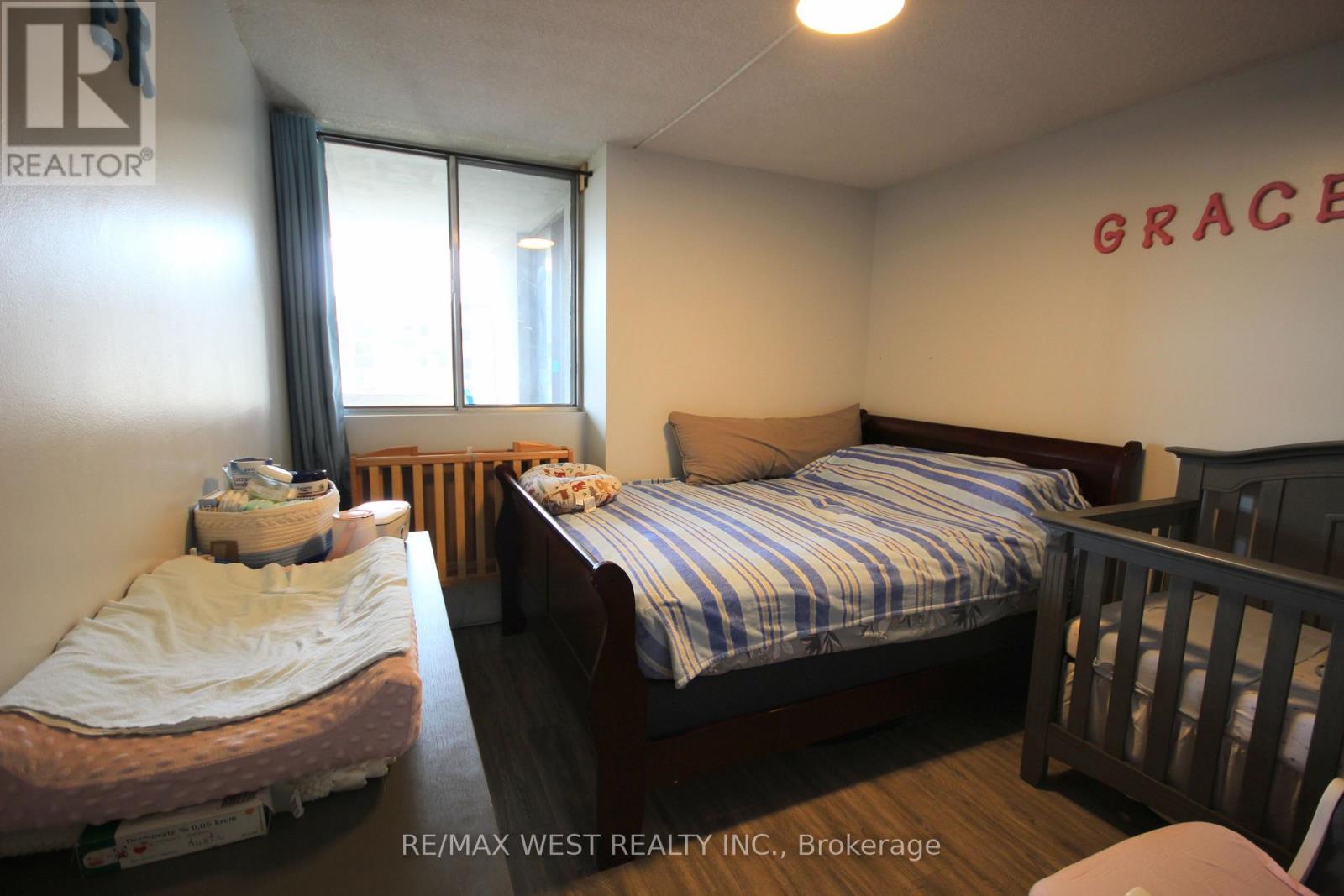 801 - 3380 Eglinton Avenue E Property Photo 8