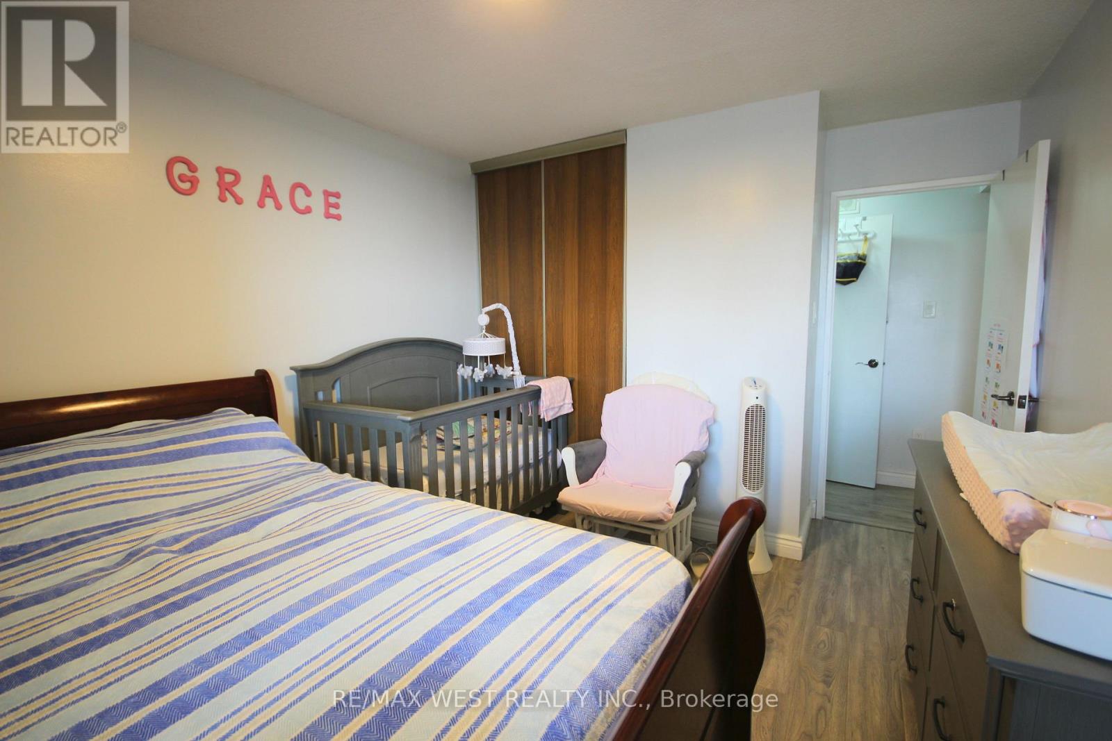 801 - 3380 Eglinton Avenue E Property Photo 9