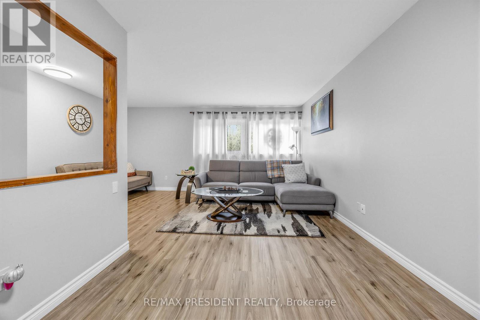 20 - 120 Murison Boulevard Property Photo 15