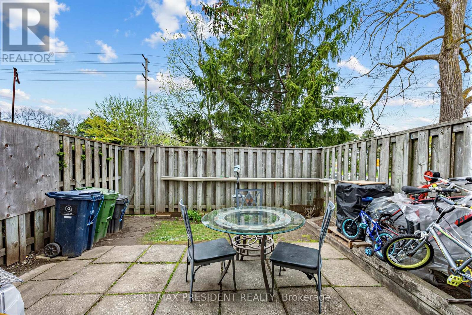 20 - 120 Murison Boulevard Property Photo 29