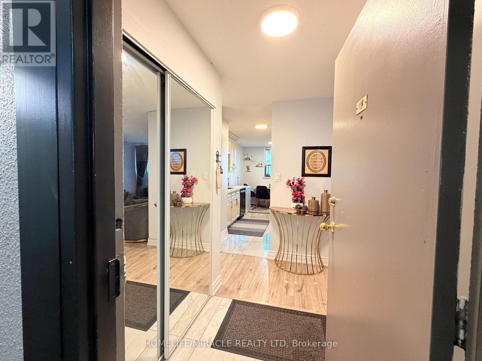 714 - 100 Wingarden Court Property Photo 8