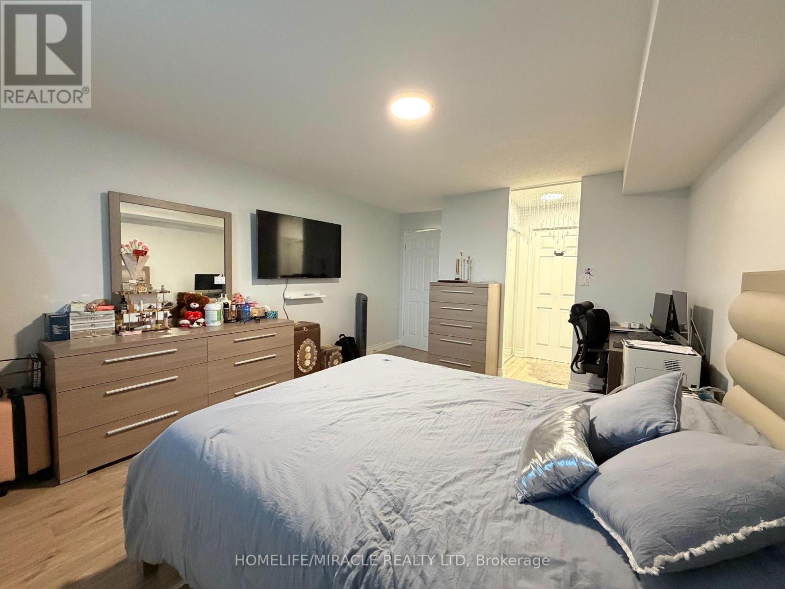 714 - 100 Wingarden Court Property Photo 20