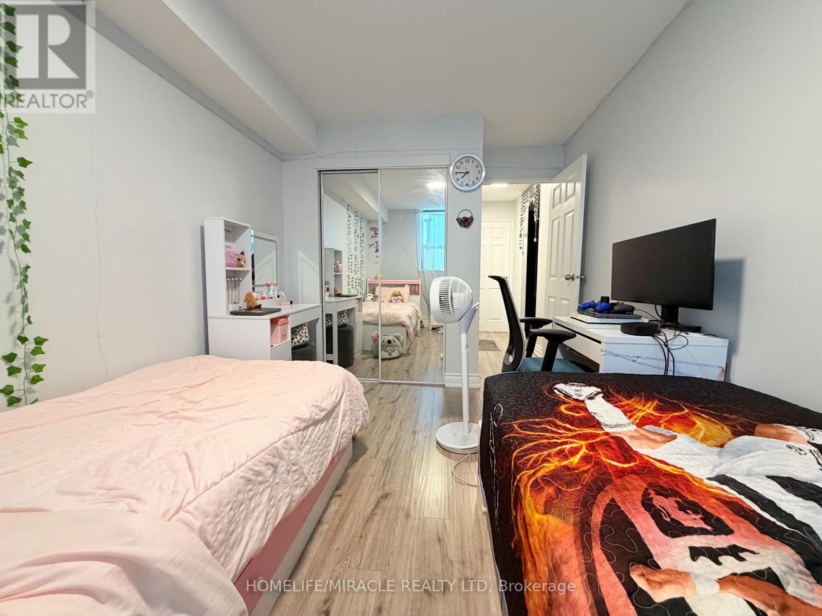 714 - 100 Wingarden Court Property Photo 22