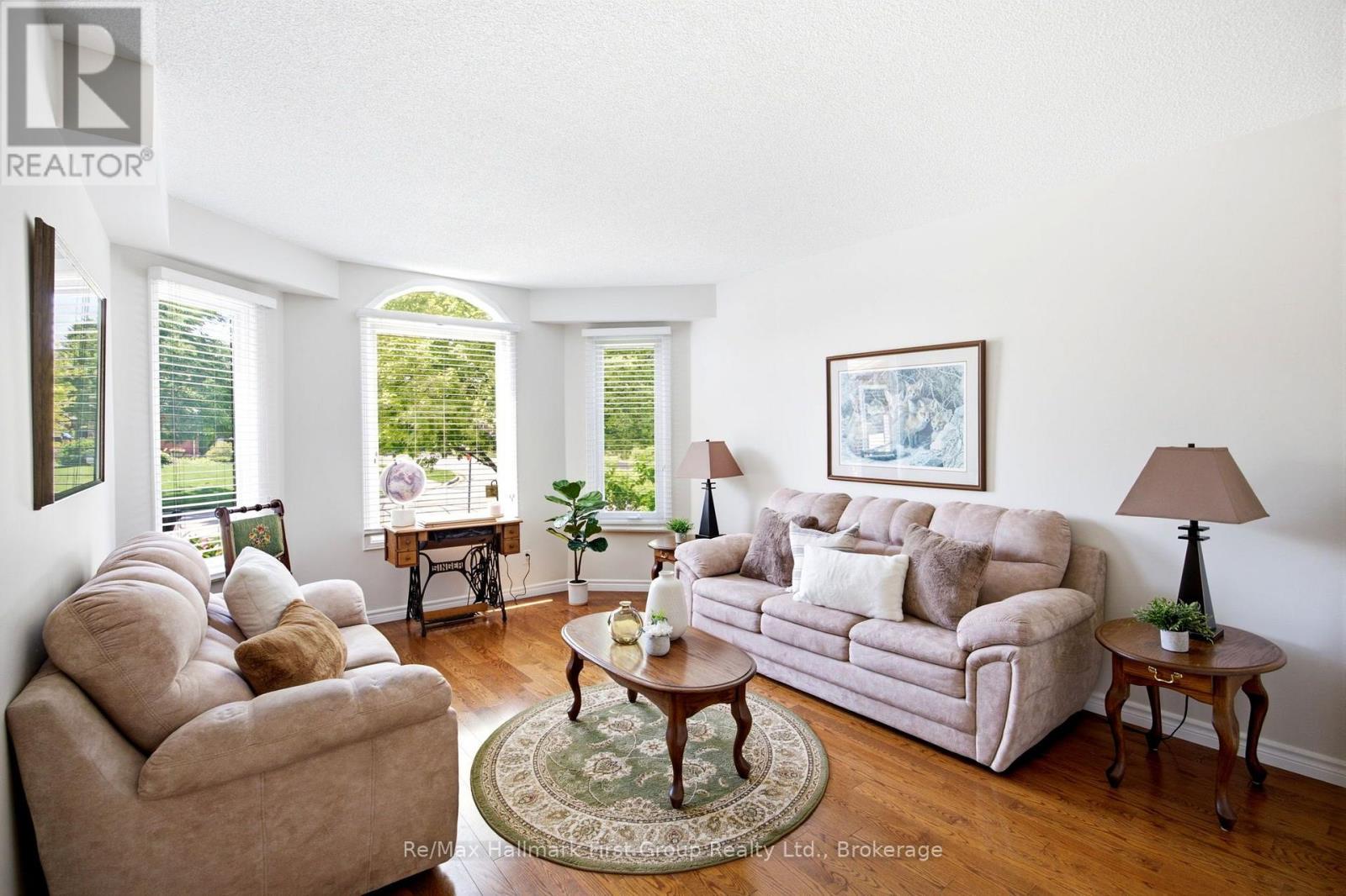 1 Glencedar Crescent Property Photo 9