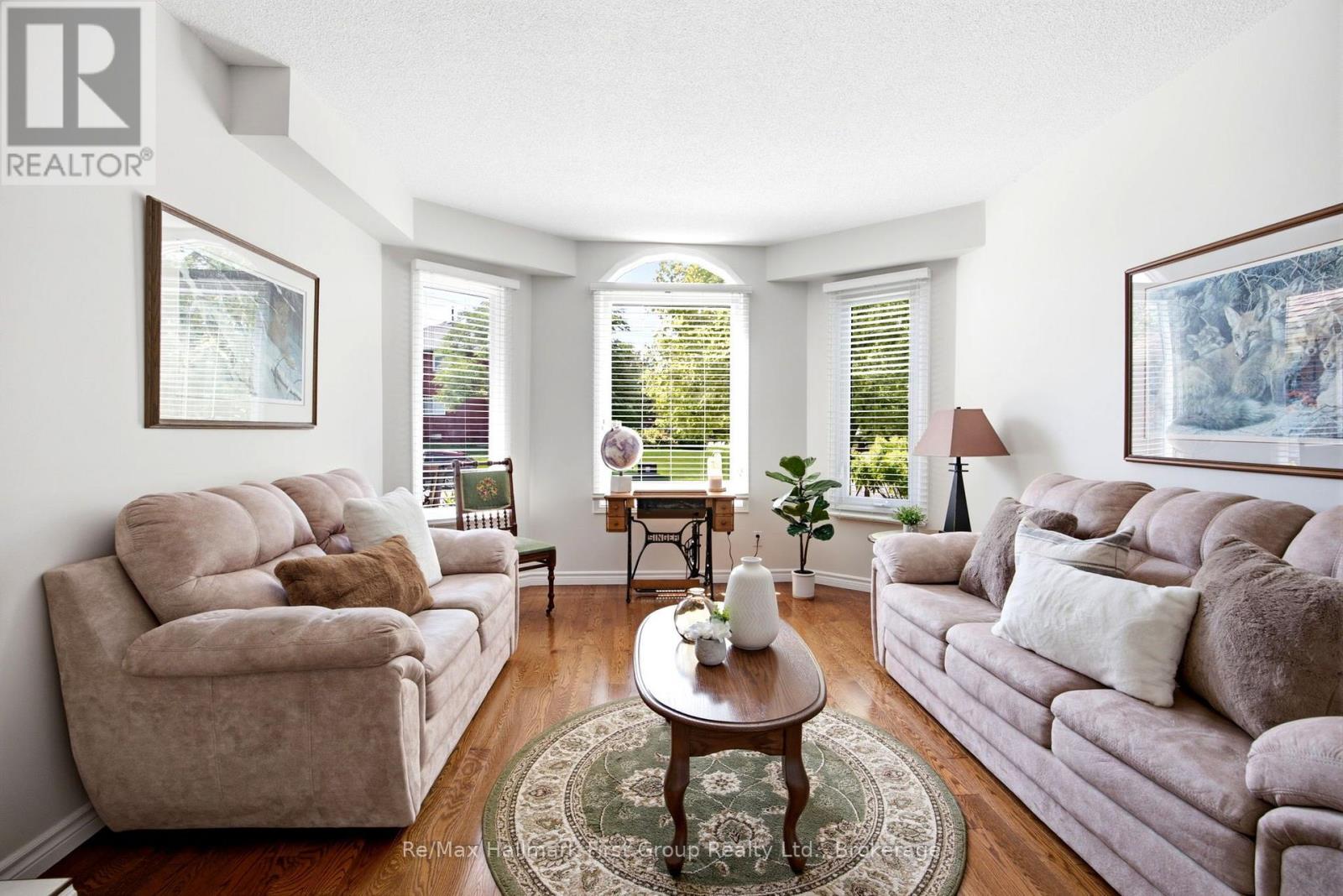 1 Glencedar Crescent Property Photo 10