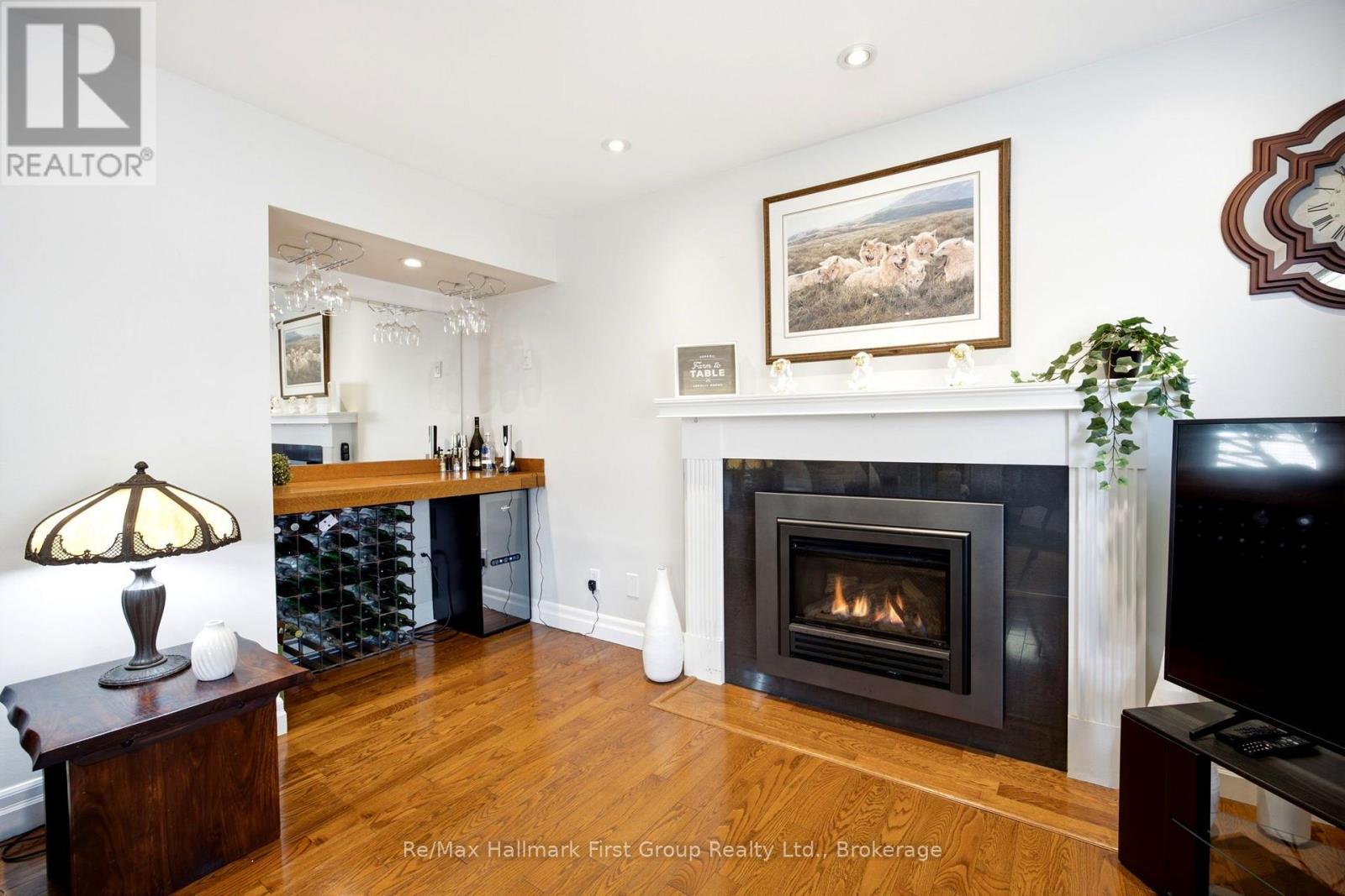 1 Glencedar Crescent Property Photo 16