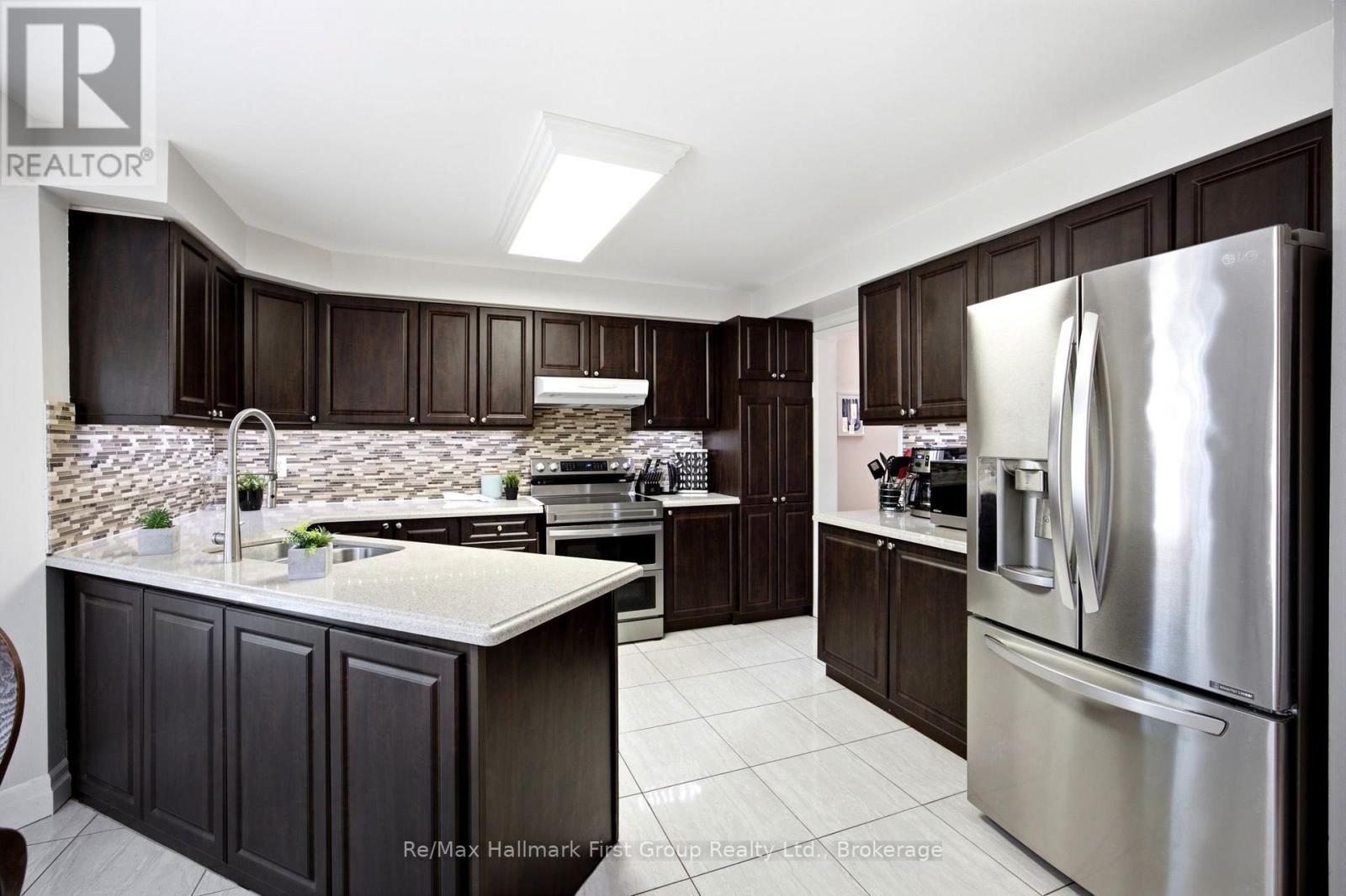 1 Glencedar Crescent Property Photo 17