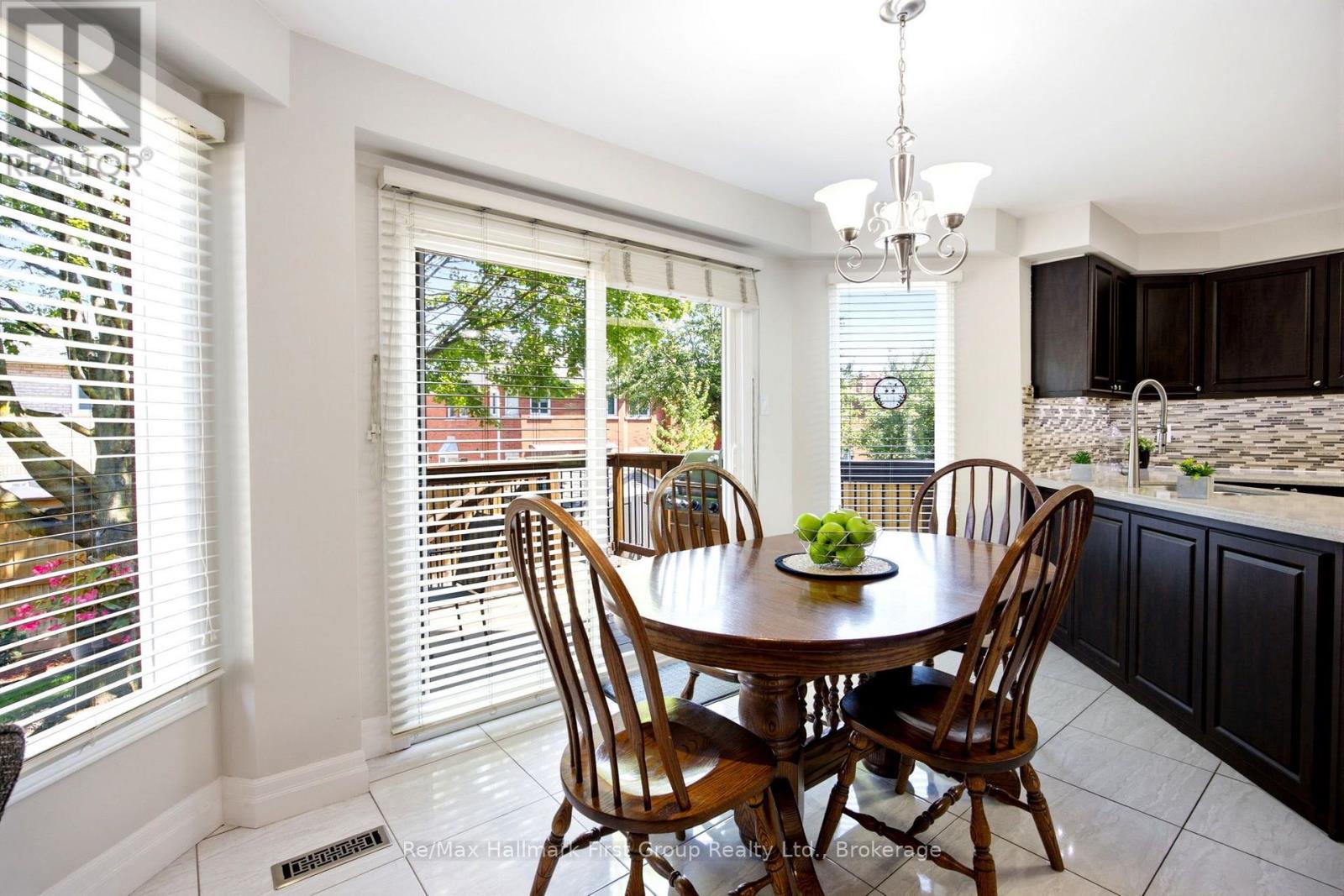 1 Glencedar Crescent Property Photo 18