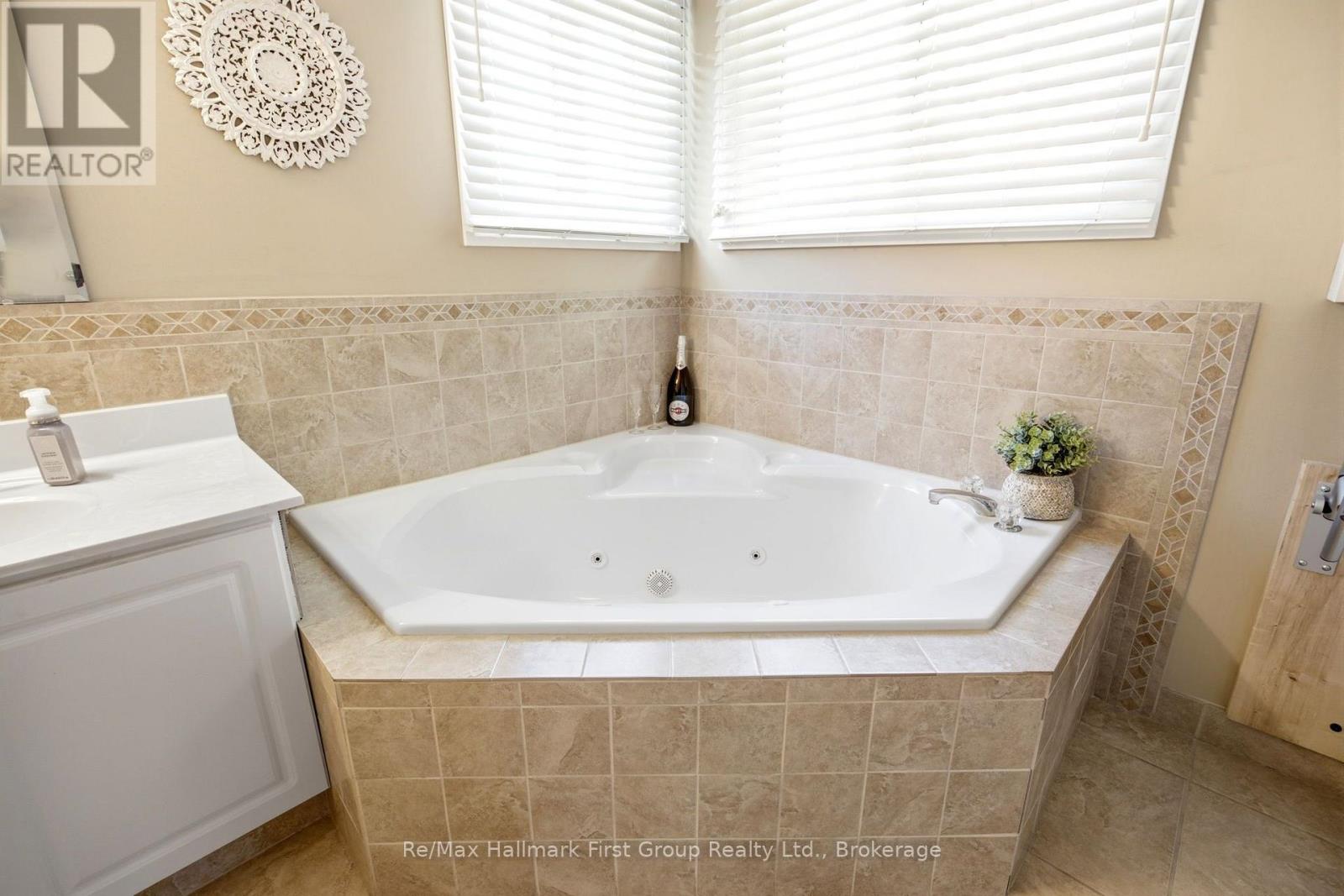 1 Glencedar Crescent Property Photo 29