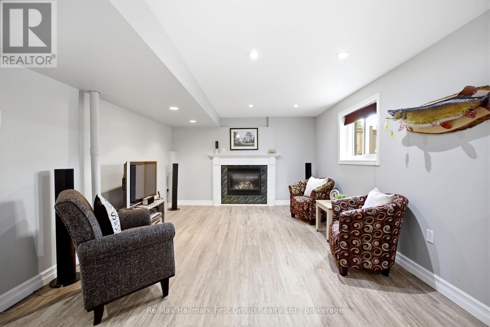 1 Glencedar Crescent Property Photo 36