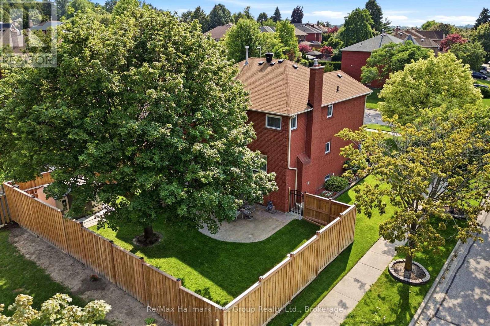 1 Glencedar Crescent Property Photo 46