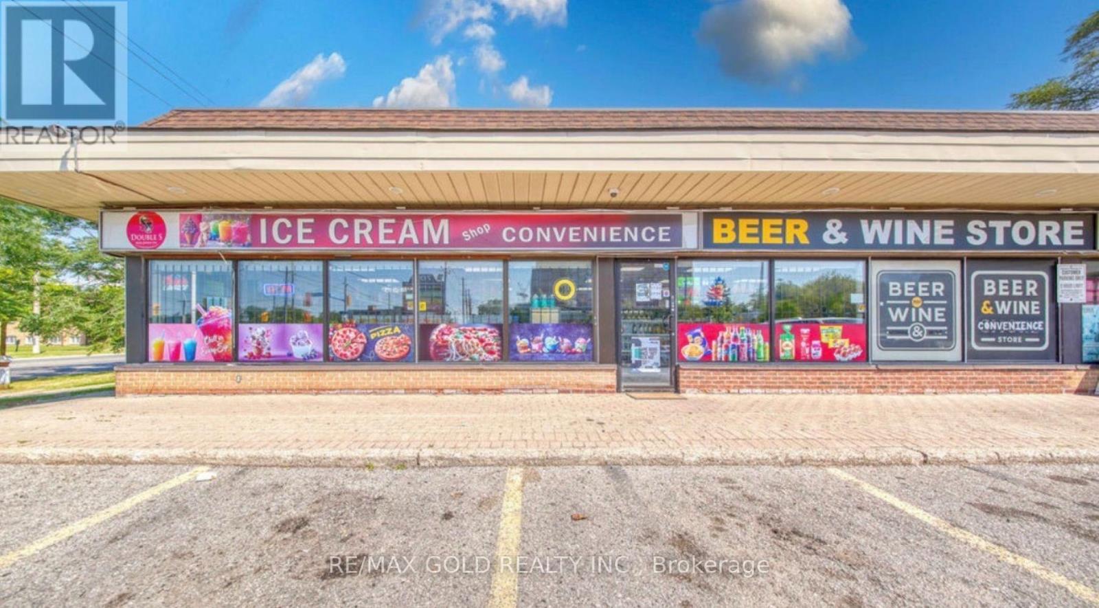 104 - 707 KENNEDY ROAD
