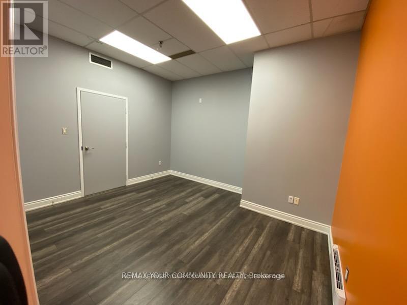 B101 - 1501 Ellesmere Road Property Photo 5