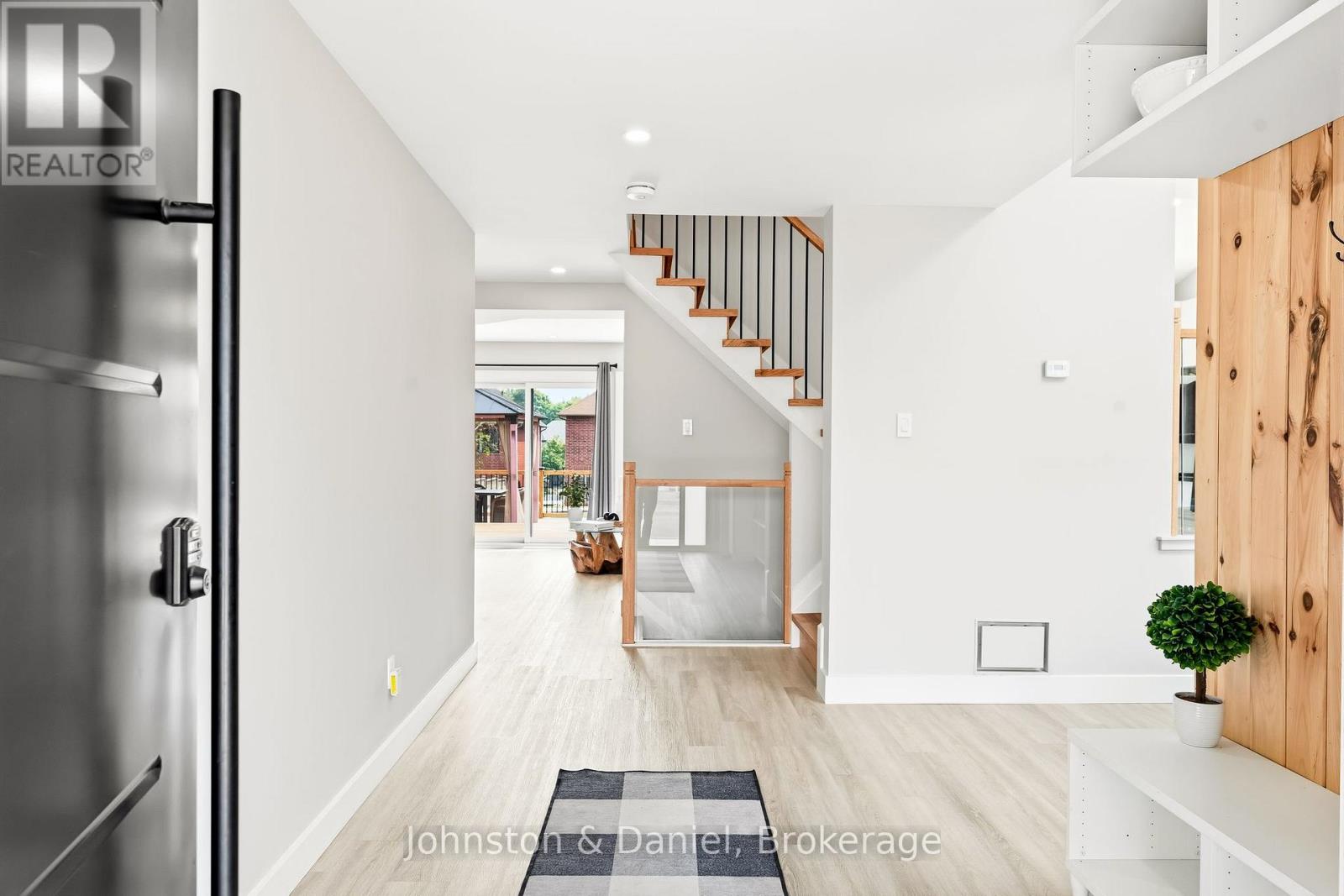 1893 Spruce Hill Road Property Photo 4