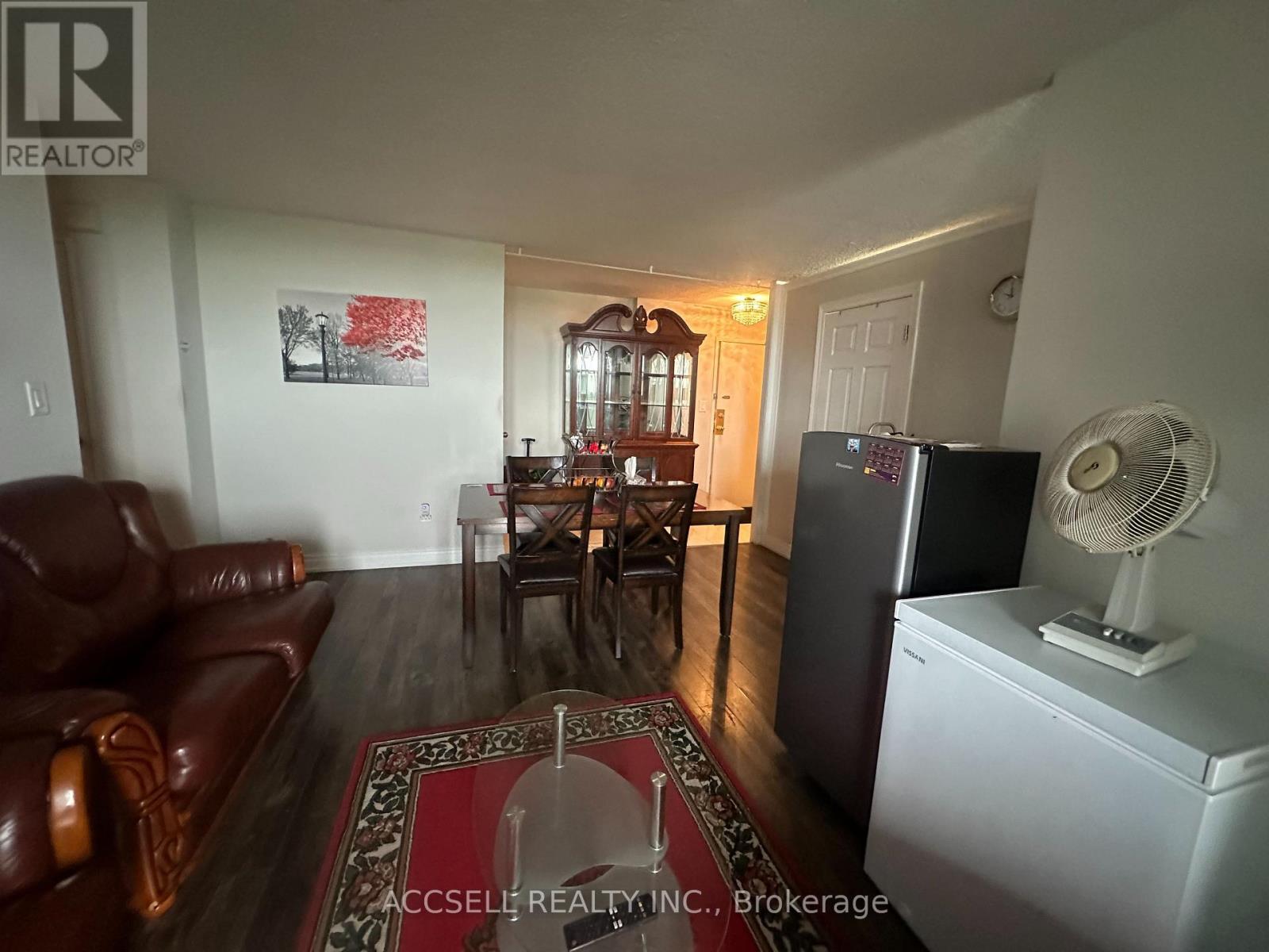 1109 - 100 Wingarden Court Property Photo 6