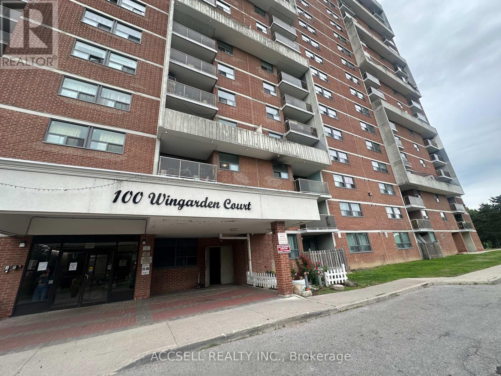 1109 - 100 Wingarden Court Property Photo 16