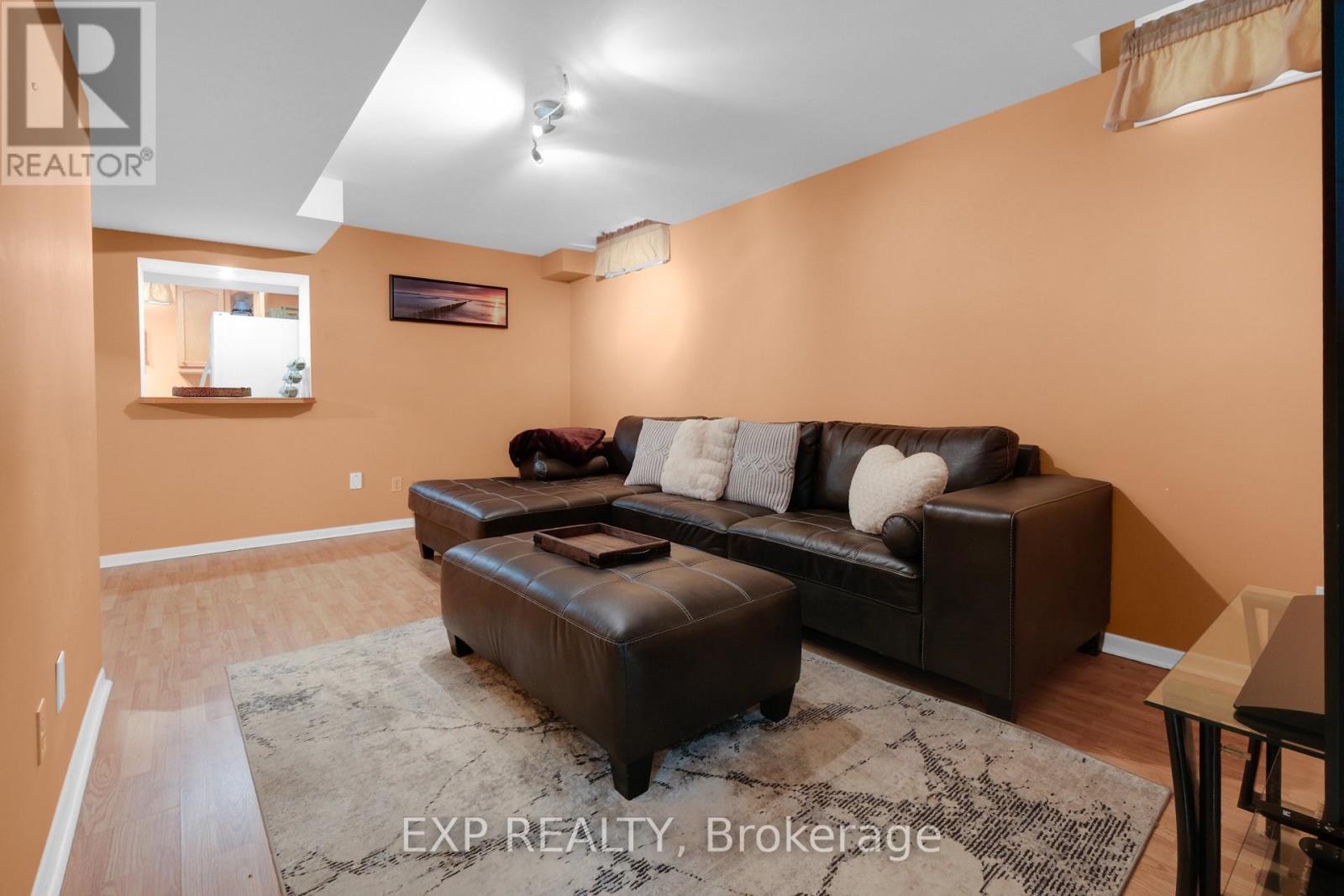 548 Ormond Drive Property Photo 22