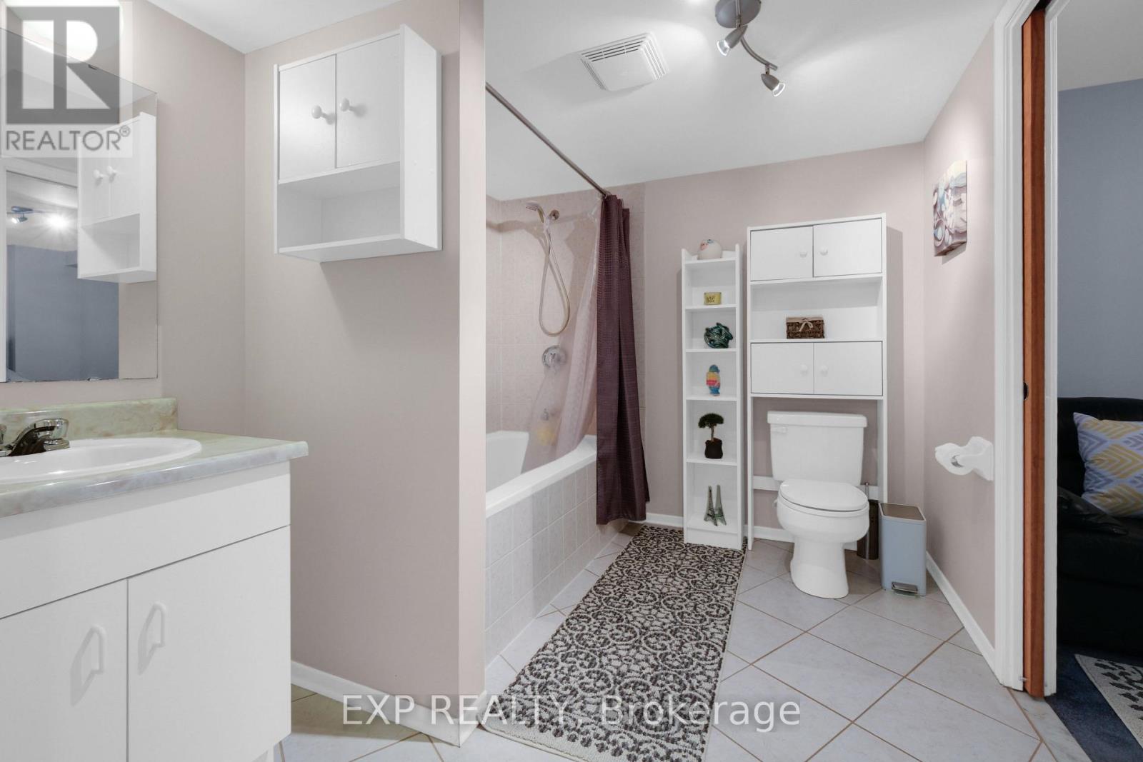 548 Ormond Drive Property Photo 24