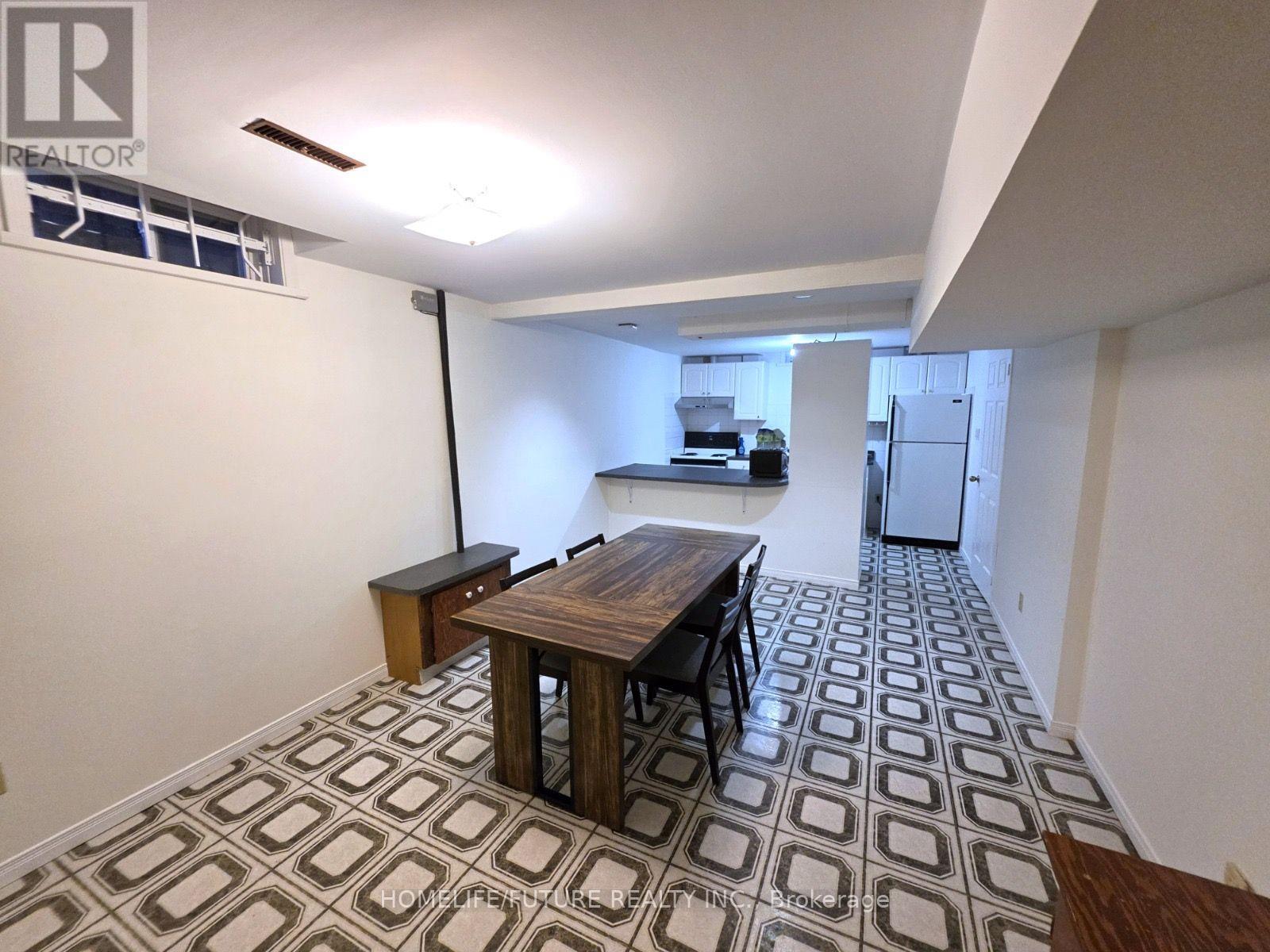 Bsmt - 20 Gaslight Crescent Property Photo 2