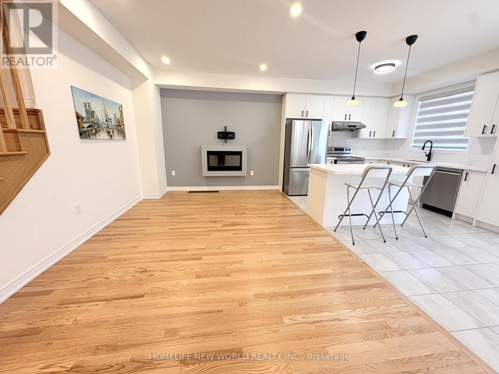 966 Cormorant Path Property Photo 3