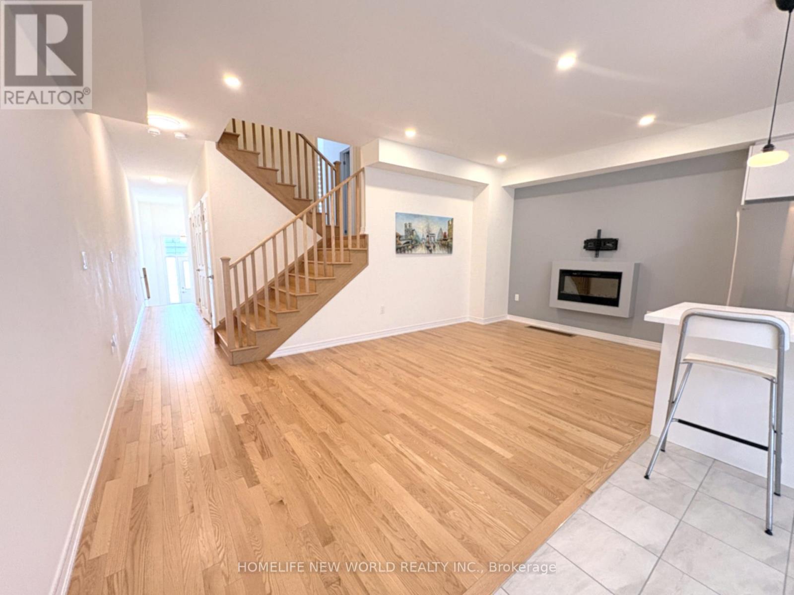 966 Cormorant Path Property Photo 8