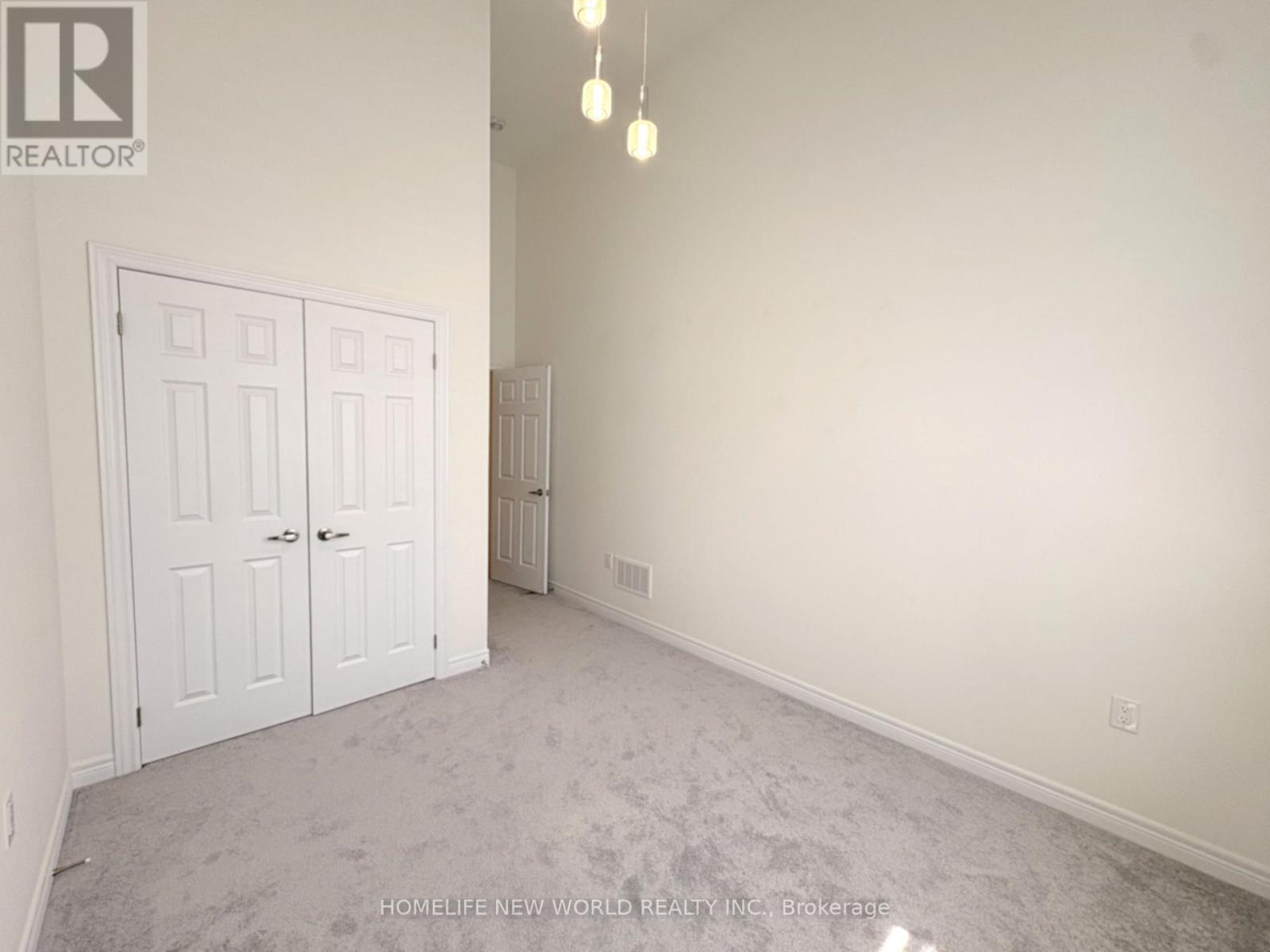 966 Cormorant Path Property Photo 15