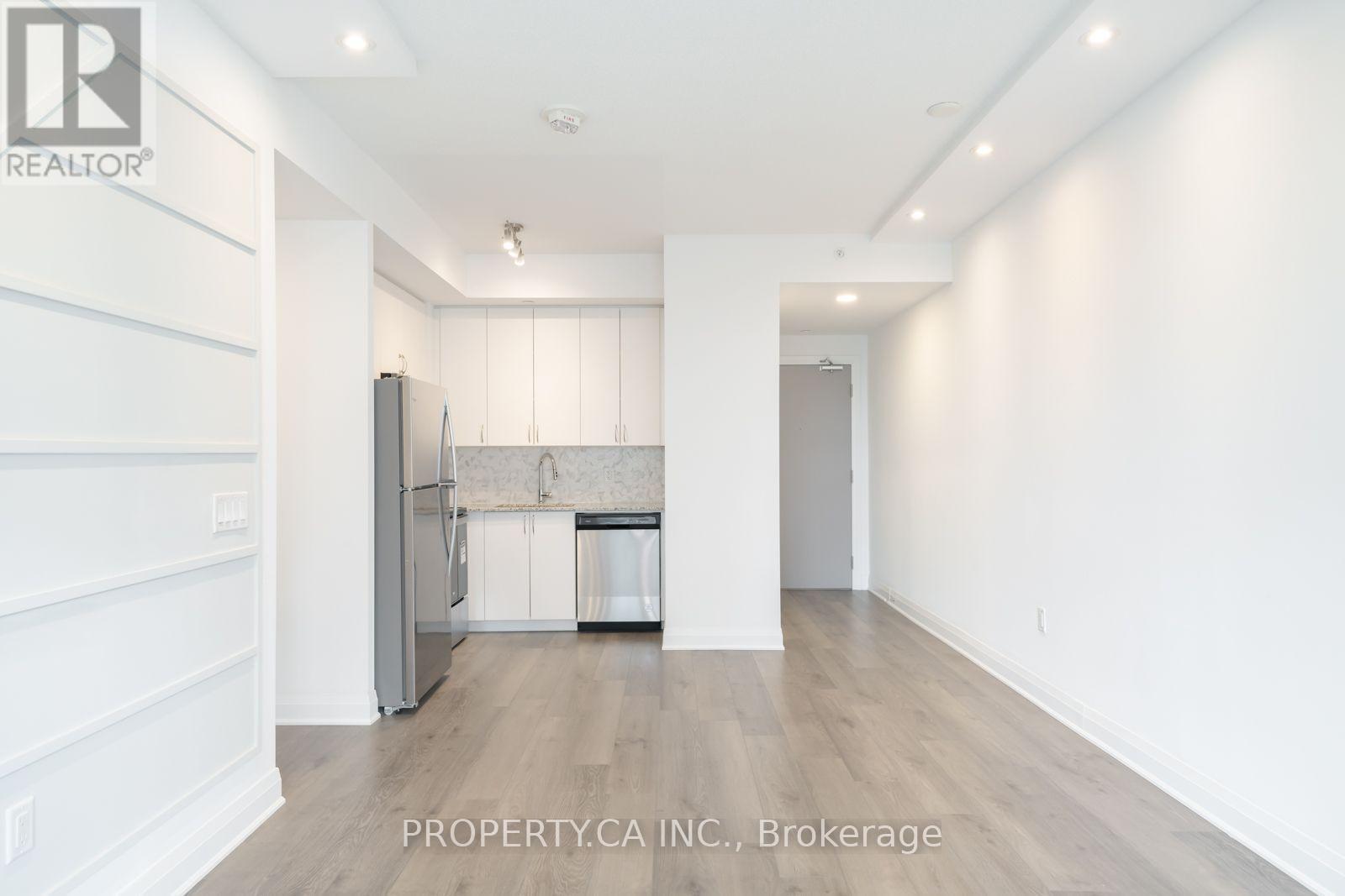 308 - 3220 Sheppard Avenue E Property Photo 26