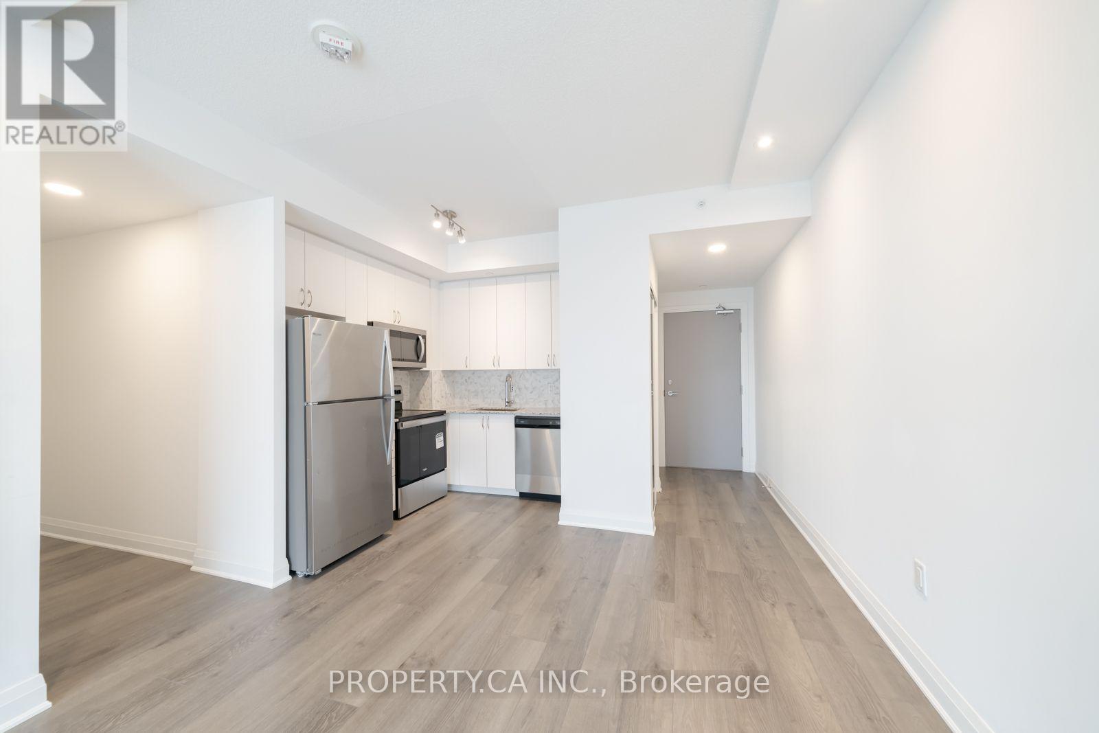 308 - 3220 Sheppard Avenue E Property Photo 27