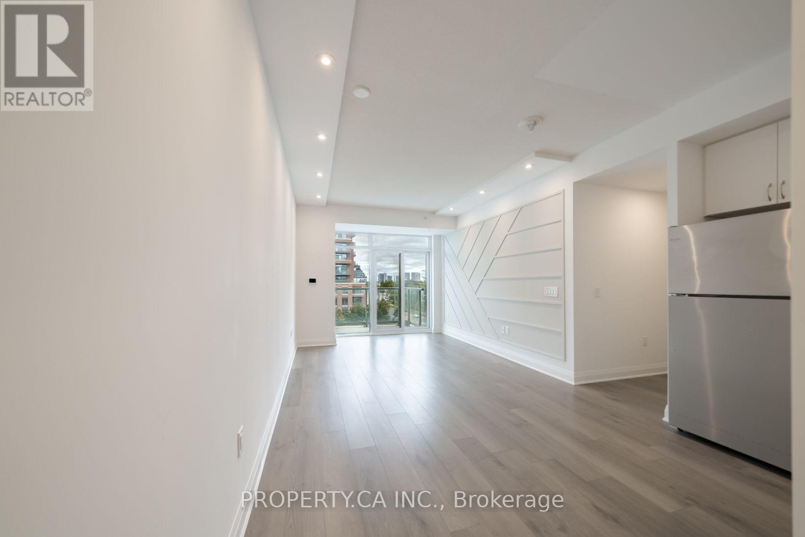 308 - 3220 Sheppard Avenue E Property Photo 30