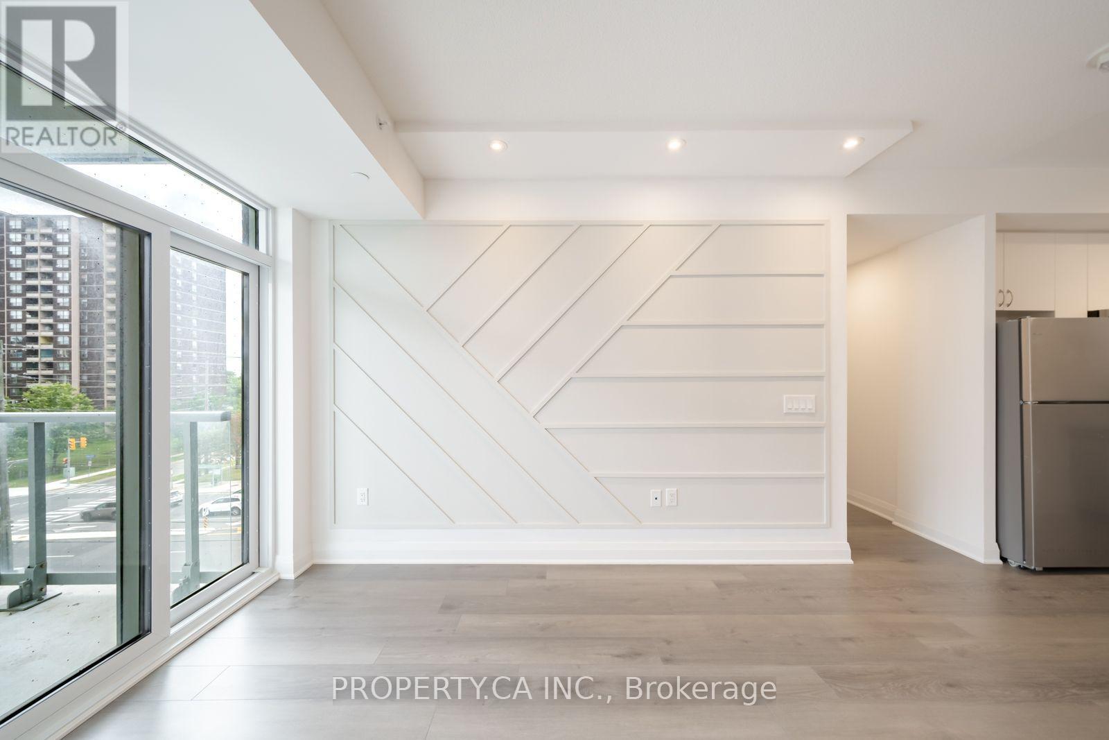 308 - 3220 Sheppard Avenue E Property Photo 33