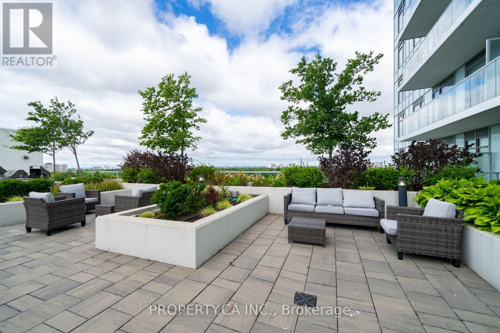 308 - 3220 Sheppard Avenue E Property Photo 44