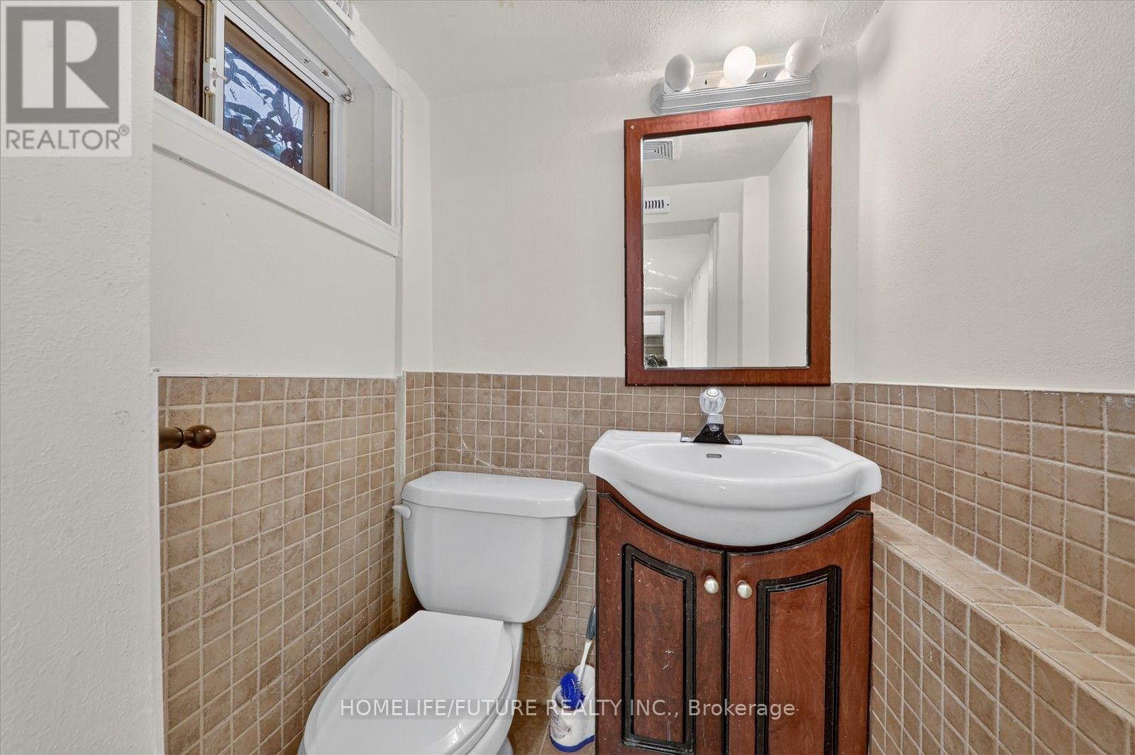 46 Stamford Square N Property Photo 32