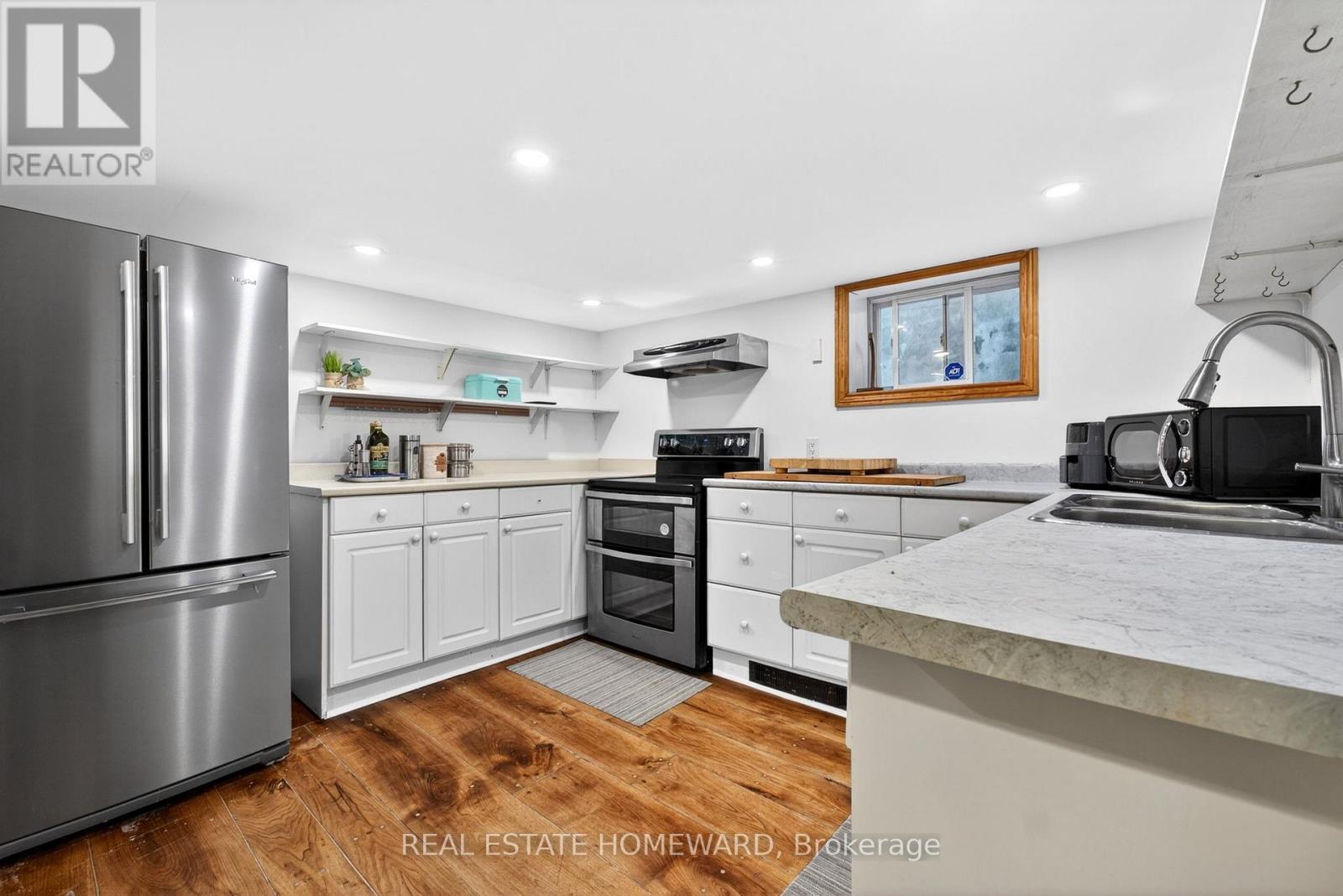 128 Glen Manor Drive Property Photo 31