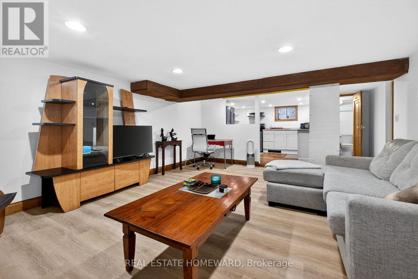128 Glen Manor Drive Property Photo 32