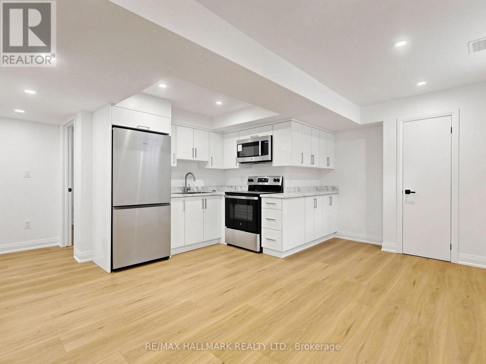 Basement Room 1 - 2205 Victoria Park Avenue Property Photo 6