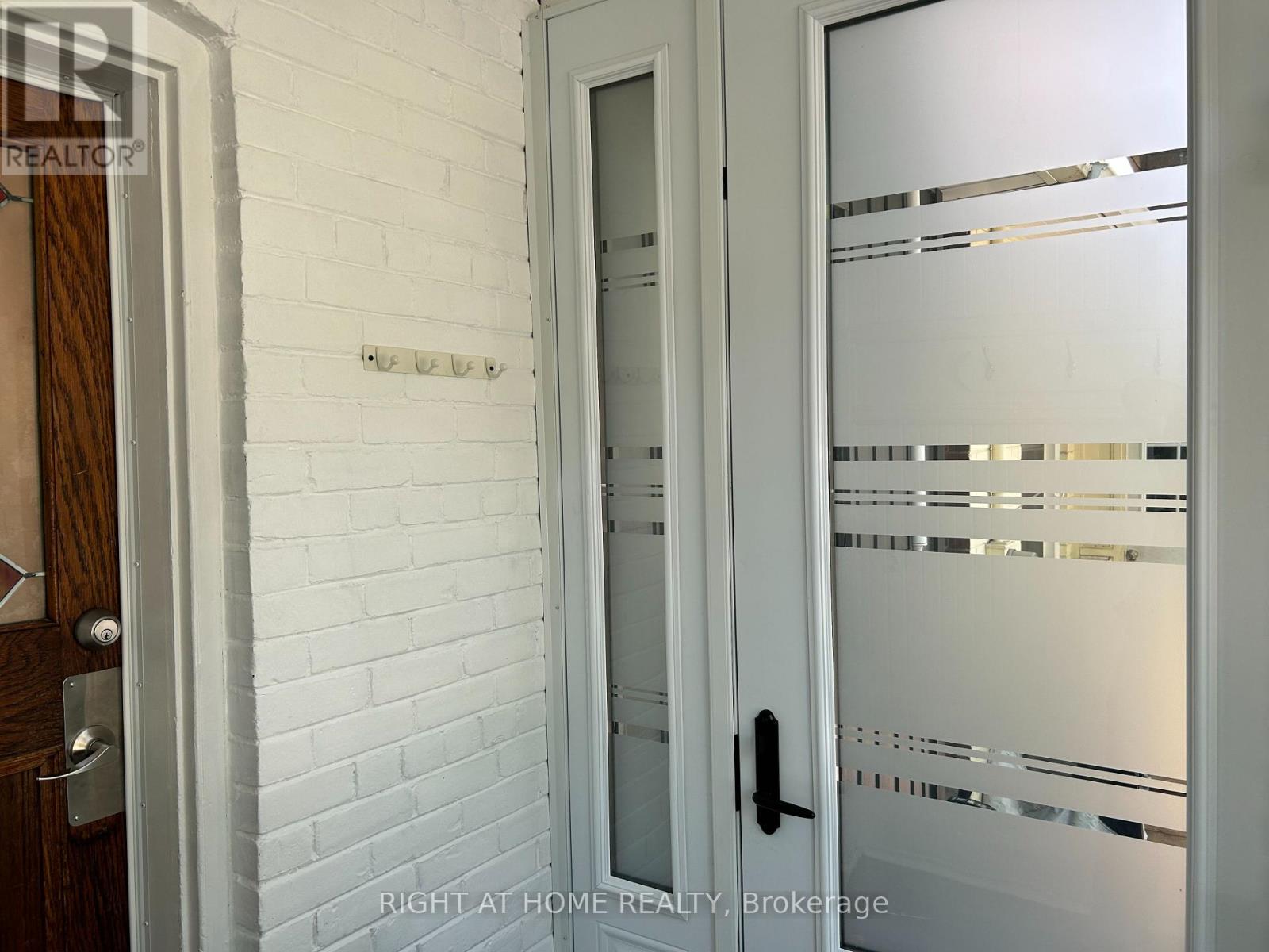 280 Kenilworth Avenue Property Photo 5