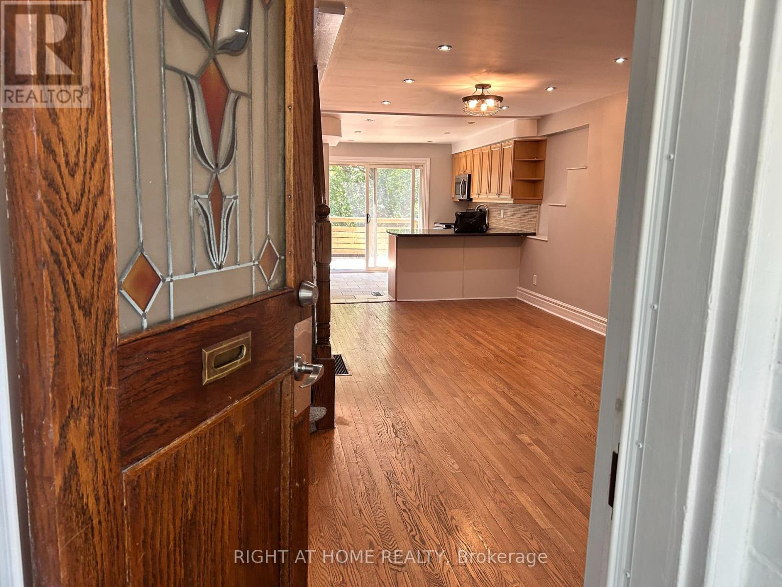 280 Kenilworth Avenue Property Photo 7