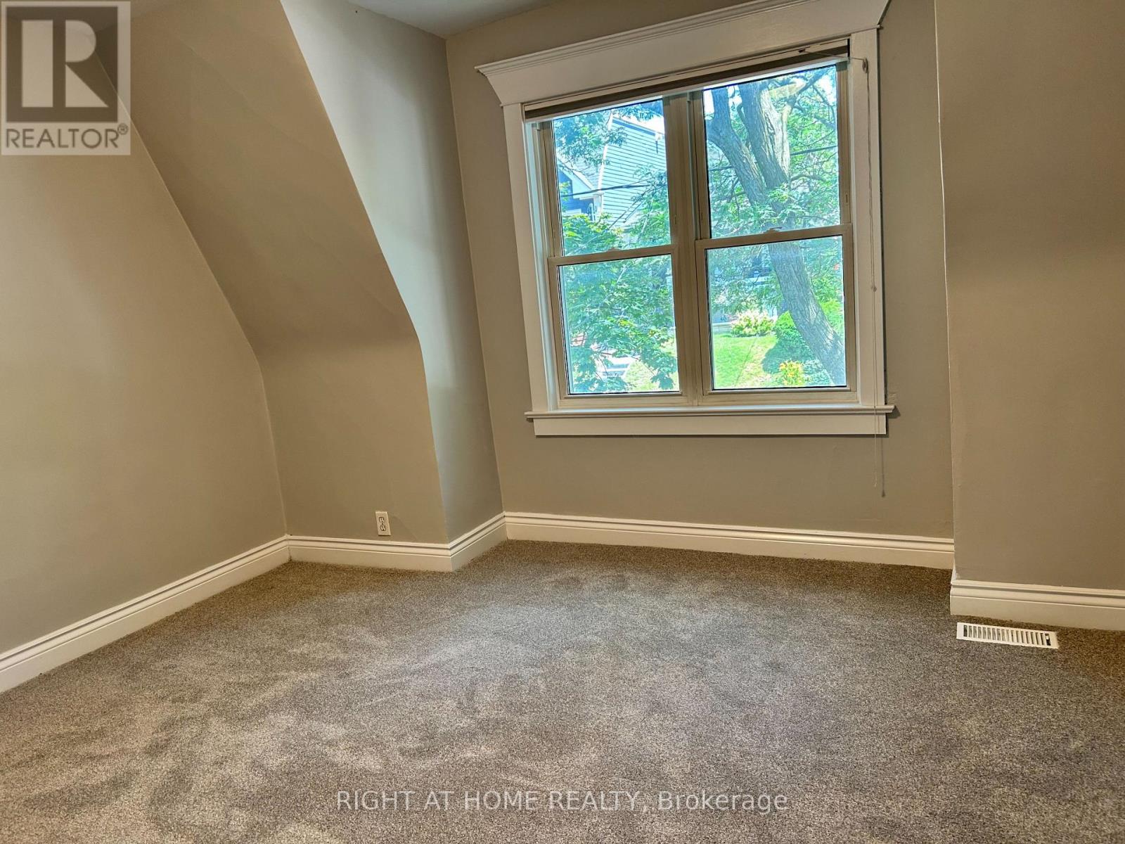 280 Kenilworth Avenue Property Photo 22