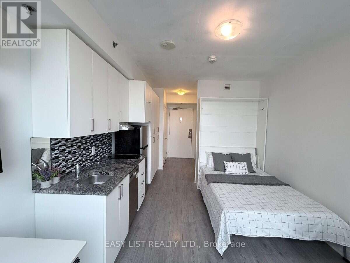 542 - 1900 Simcoe Street N Property Photo 3